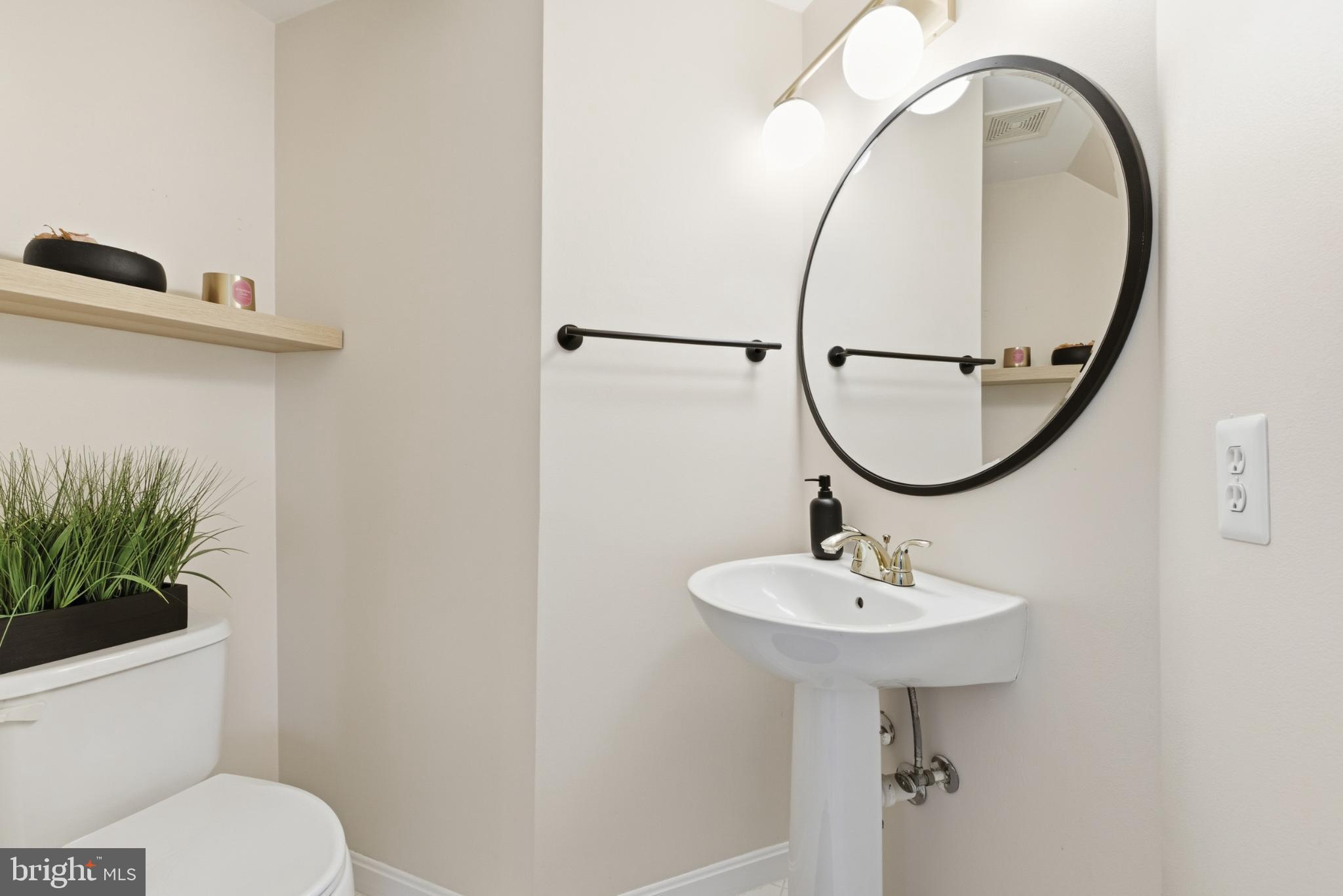 SYCAMORES AT VAN DORN - Residential