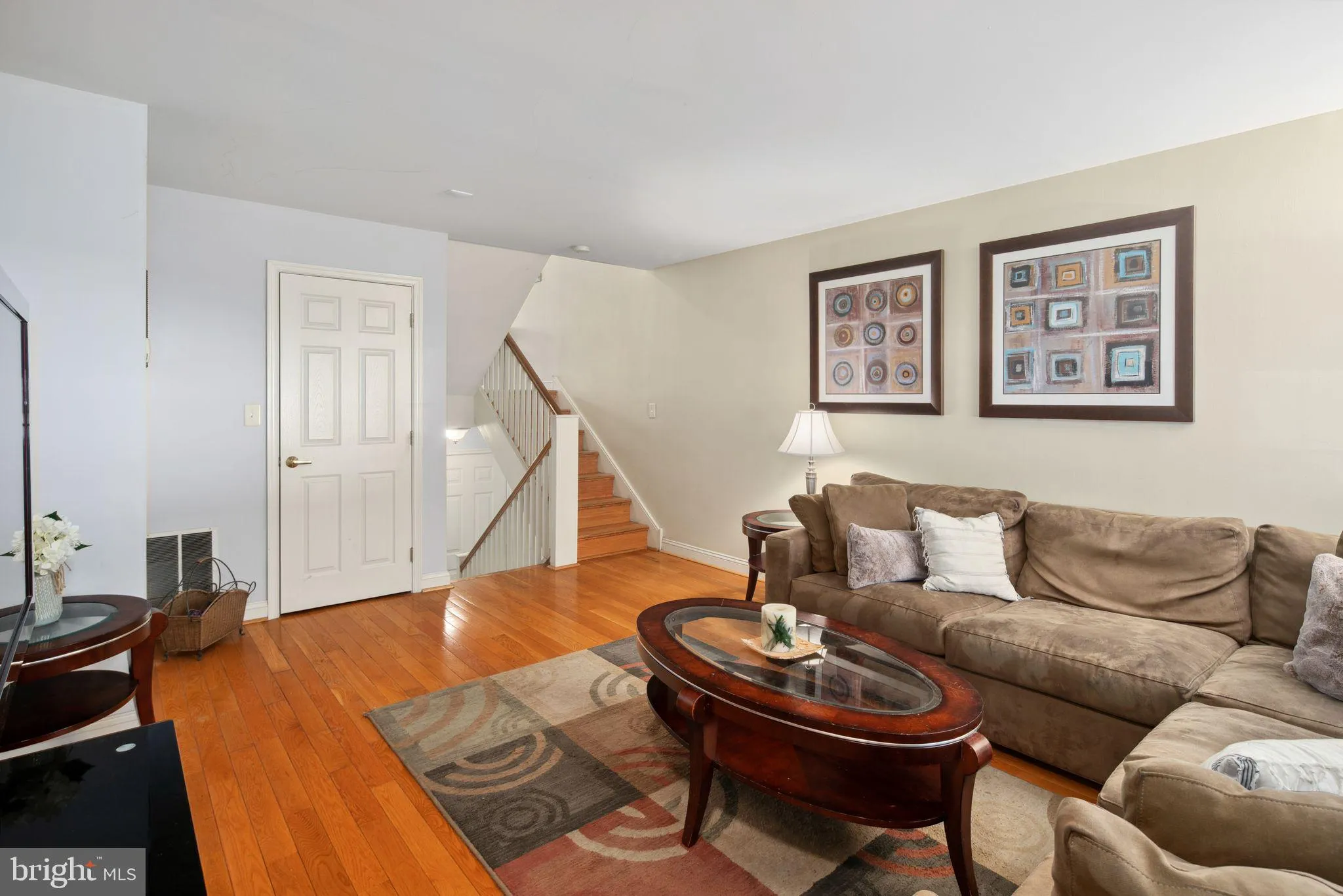 Philadelphia, Pennsylvania 19130, United States, 3 Bedrooms Bedrooms, ,3 BathroomsBathrooms,Residential,Active,42197