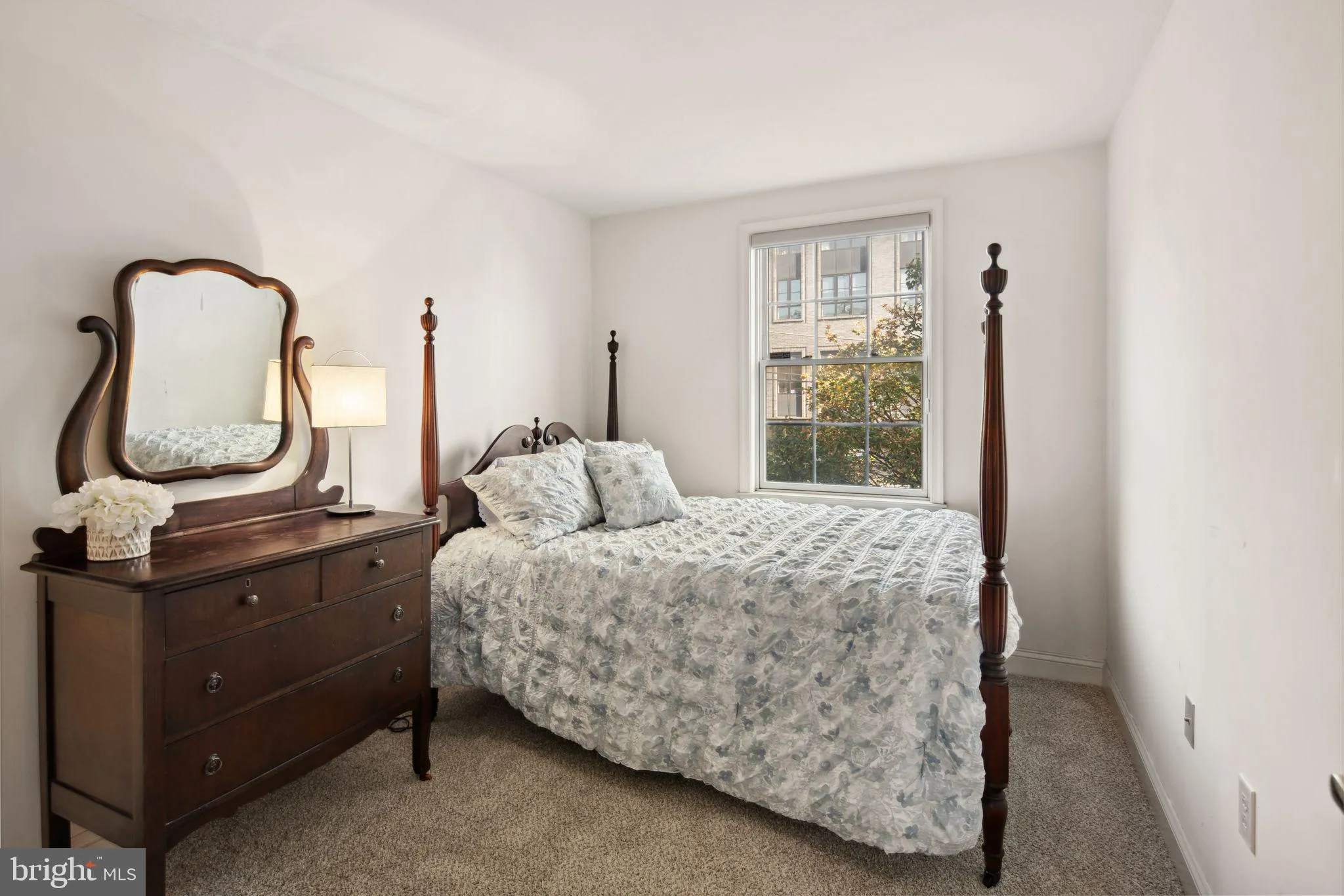 Philadelphia, Pennsylvania 19130, United States, 3 Bedrooms Bedrooms, ,3 BathroomsBathrooms,Residential,Active,42197