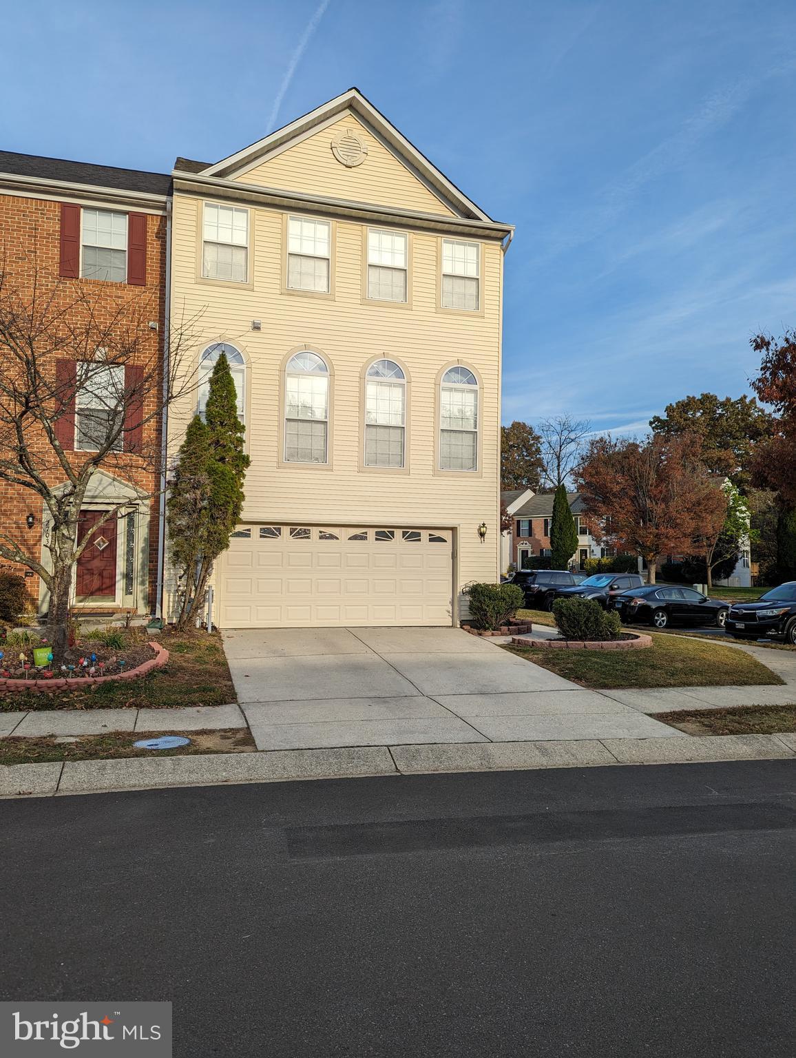 SUMMERS RUN - Residential Lease