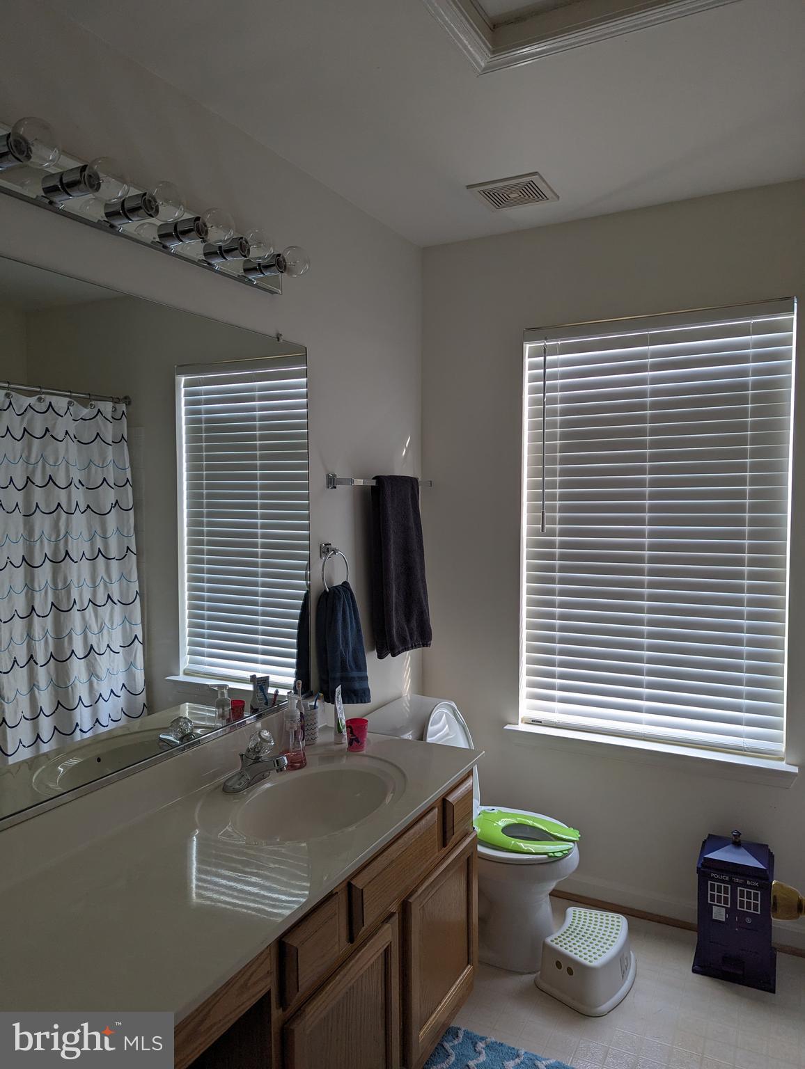 SUMMERS RUN - Residential Lease