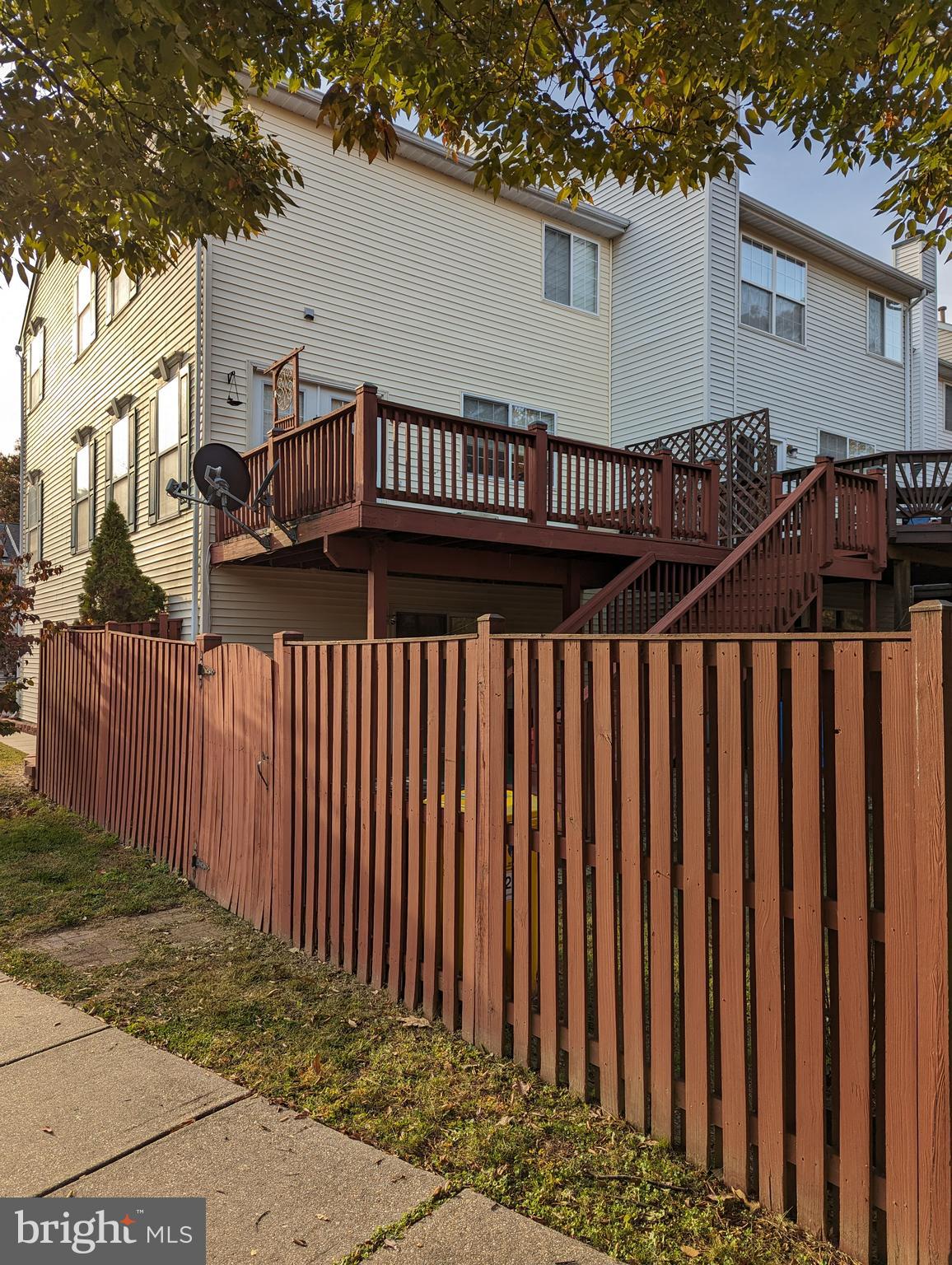 SUMMERS RUN - Residential Lease