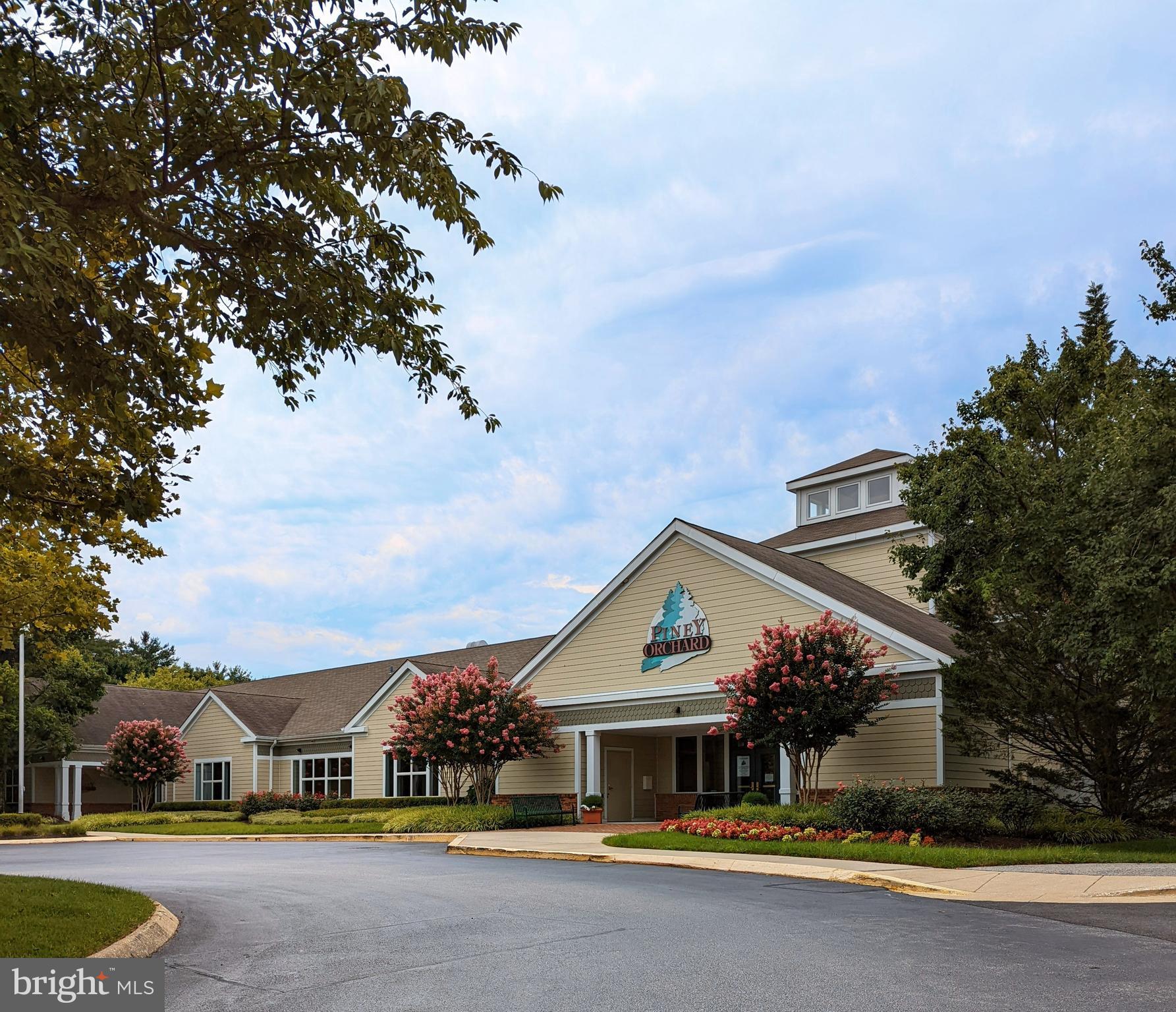 SUMMERS RUN - Residential Lease