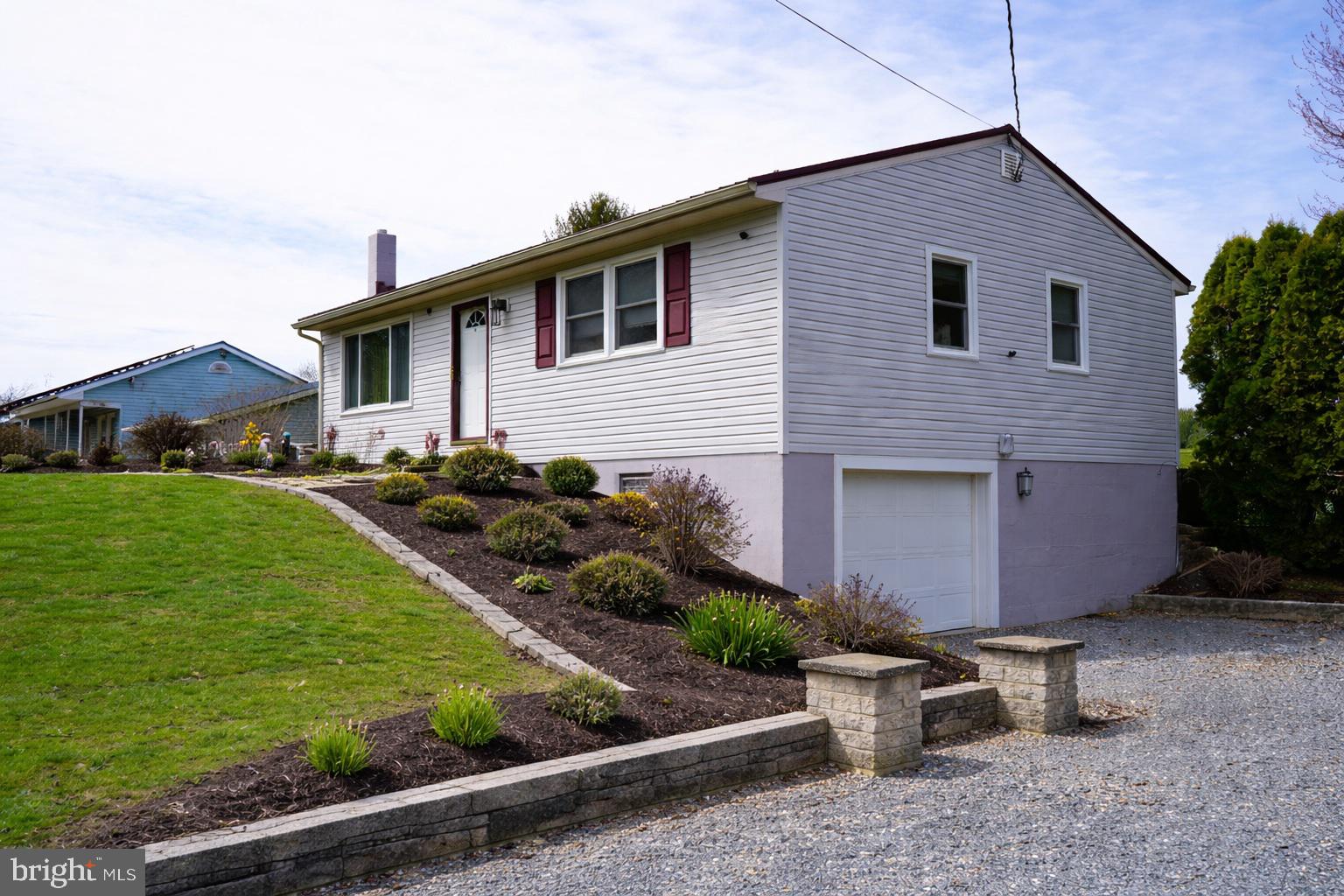 1089 ANTHONY HIGHWAY