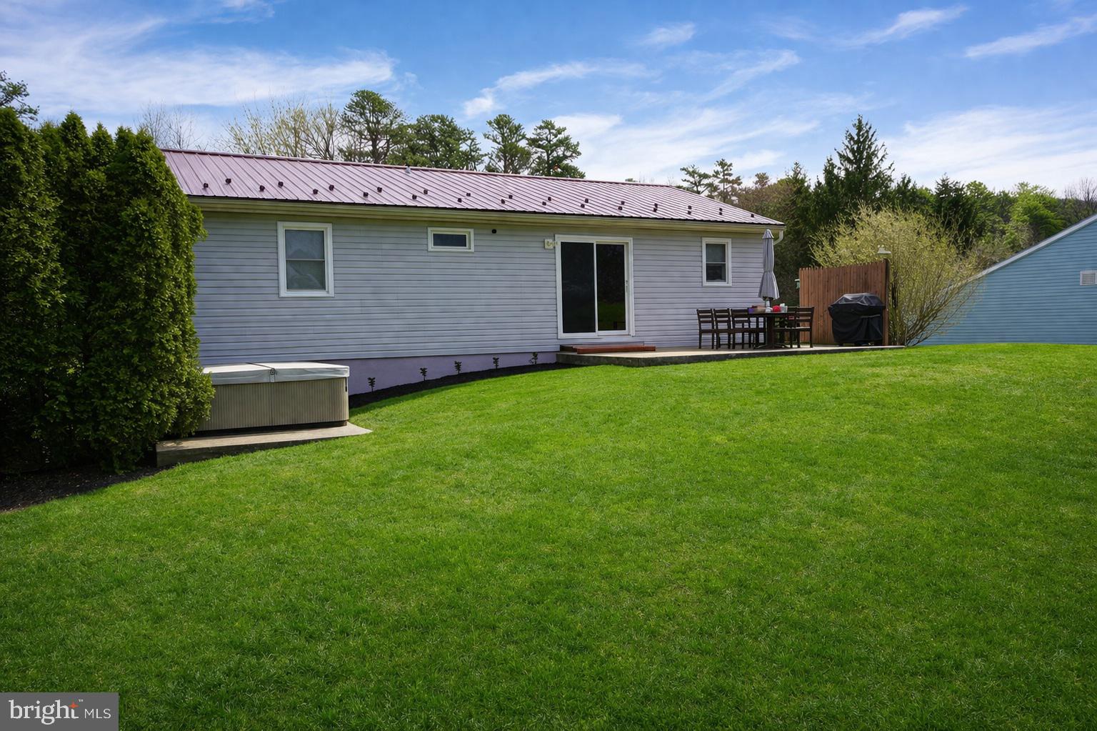 1089 ANTHONY HIGHWAY