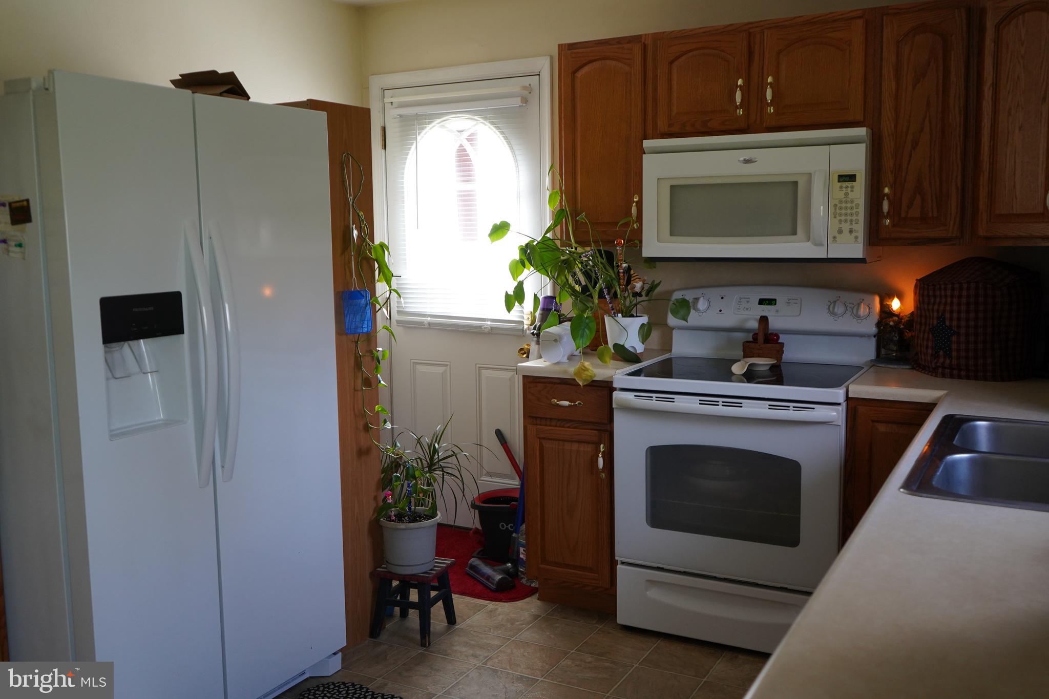 1089 ANTHONY HIGHWAY