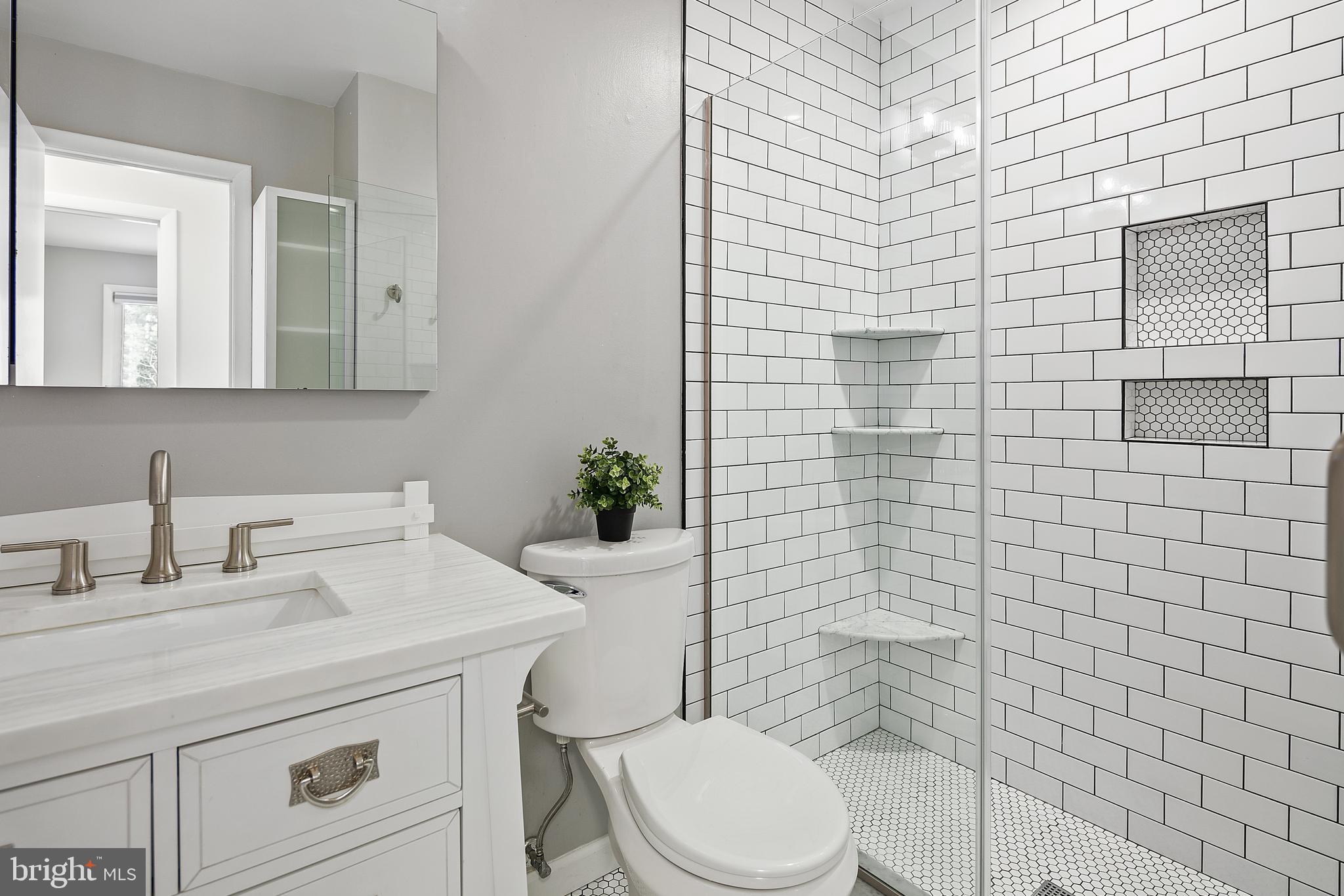 DUNN LORING WOODS - Residential