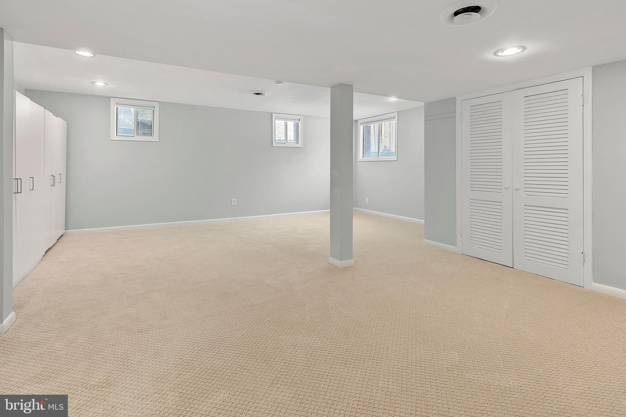 DUNN LORING WOODS - Residential