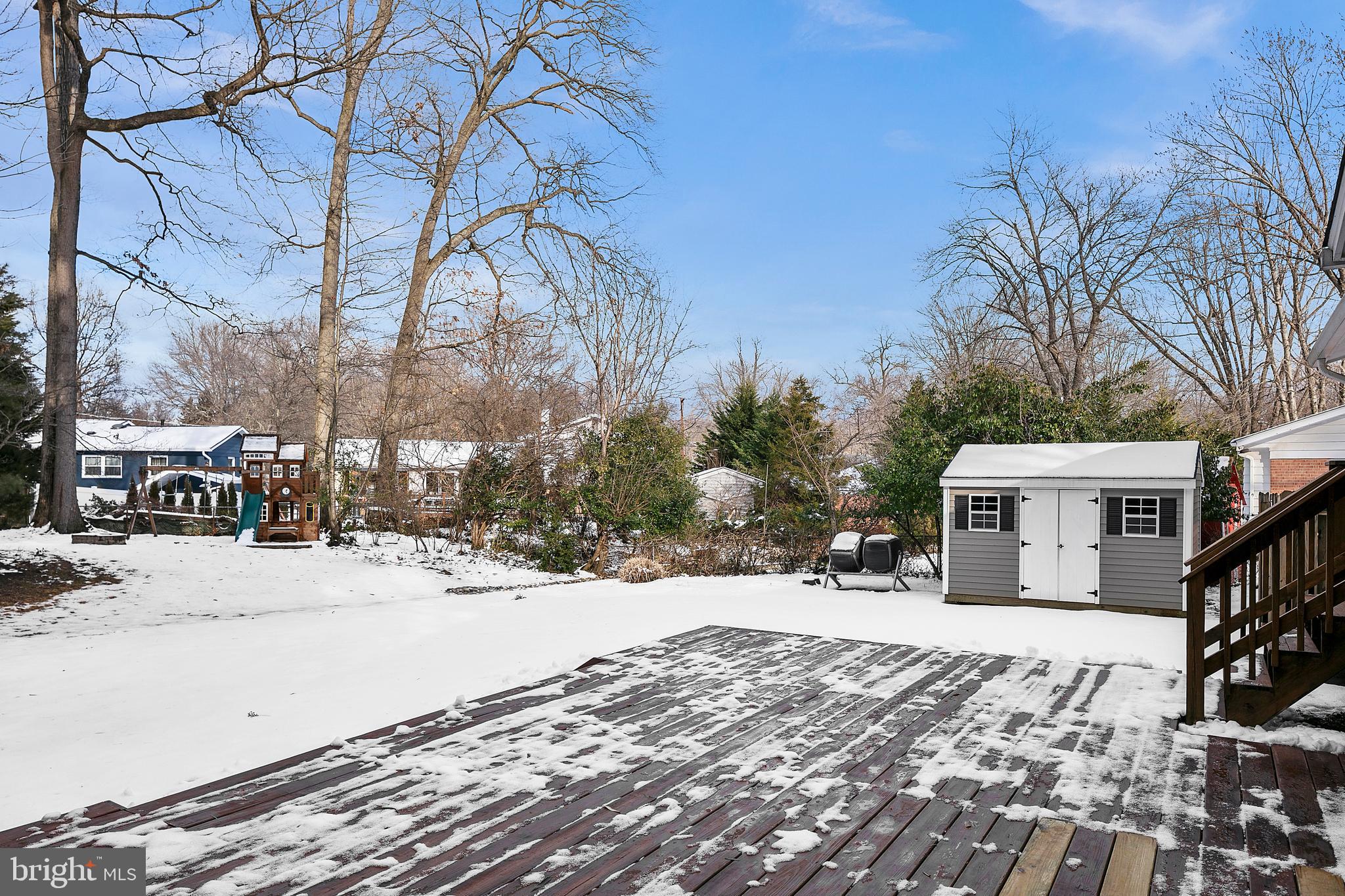 DUNN LORING WOODS - Residential