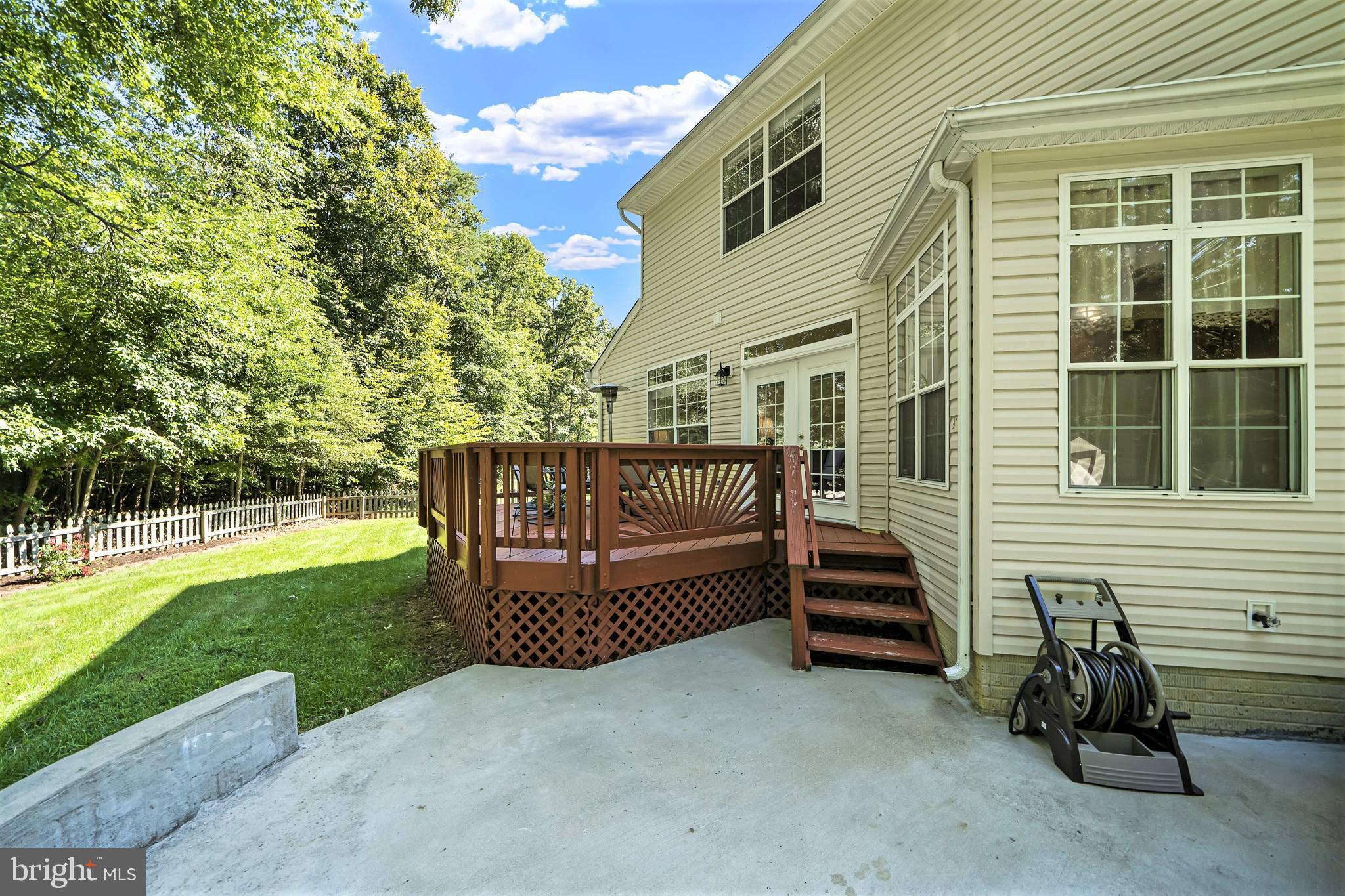 STAVORS ACRES - Residential