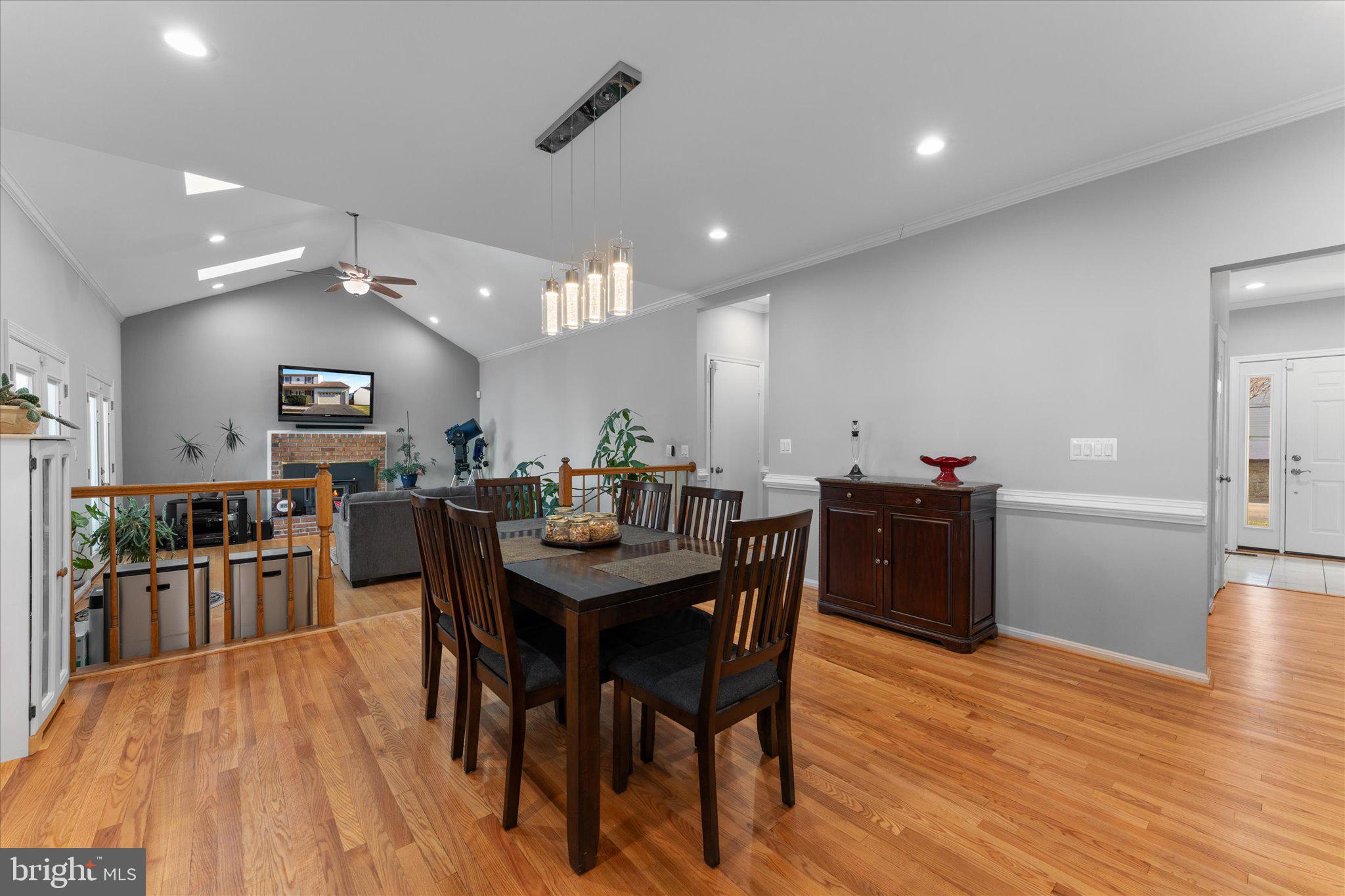 POTOMAC CROSSING - Residential