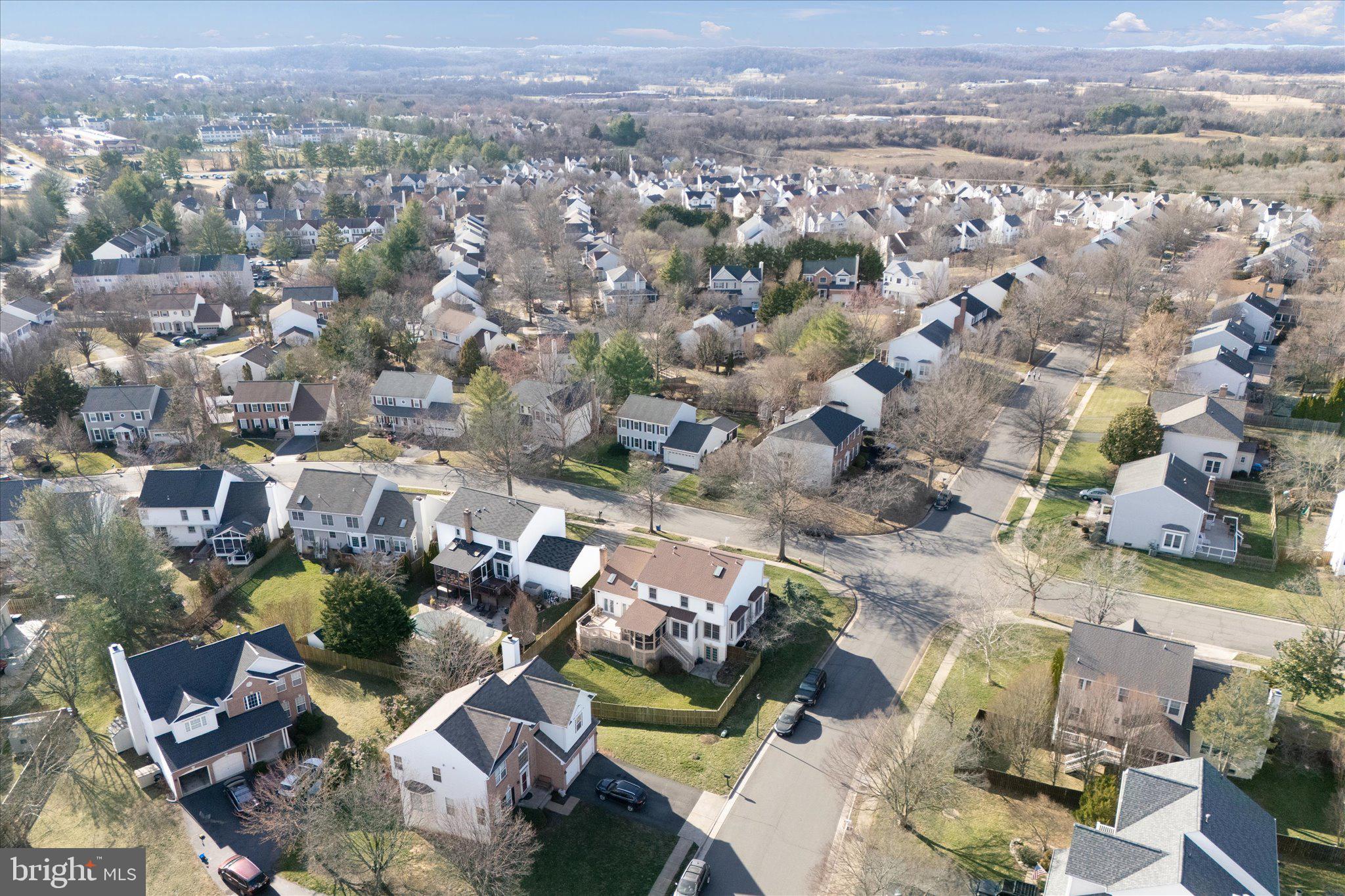 POTOMAC CROSSING - Residential