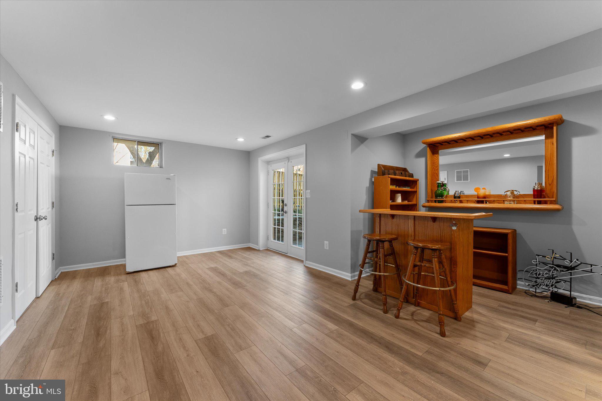 POTOMAC CROSSING - Residential
