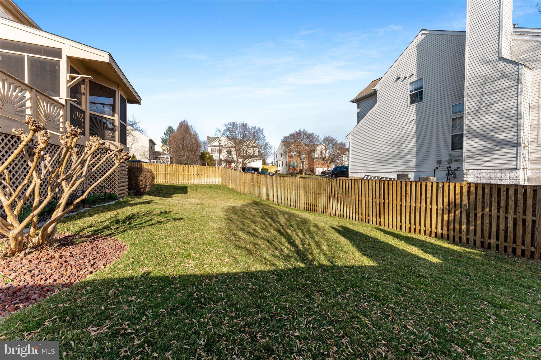 POTOMAC CROSSING - Residential