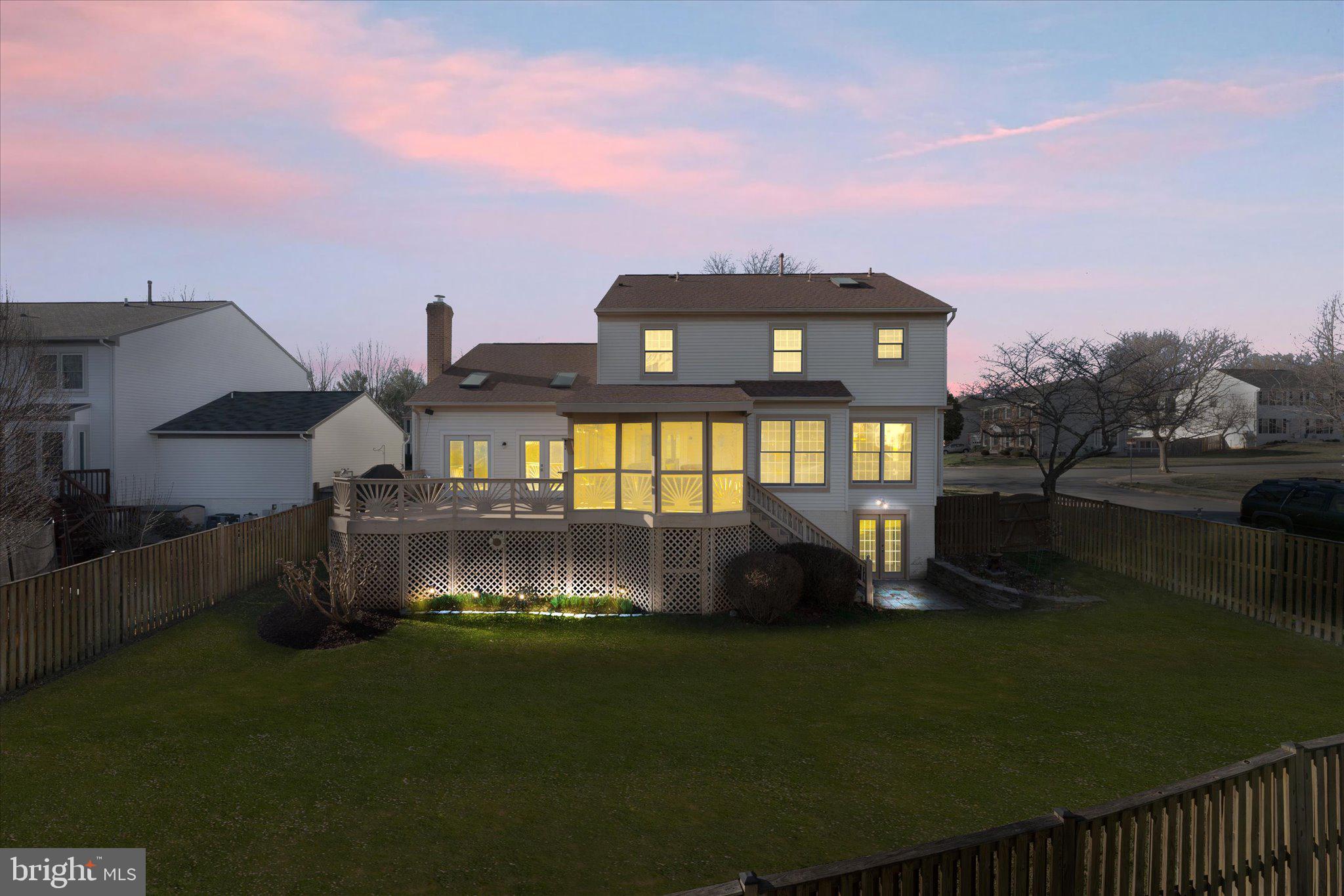POTOMAC CROSSING - Residential
