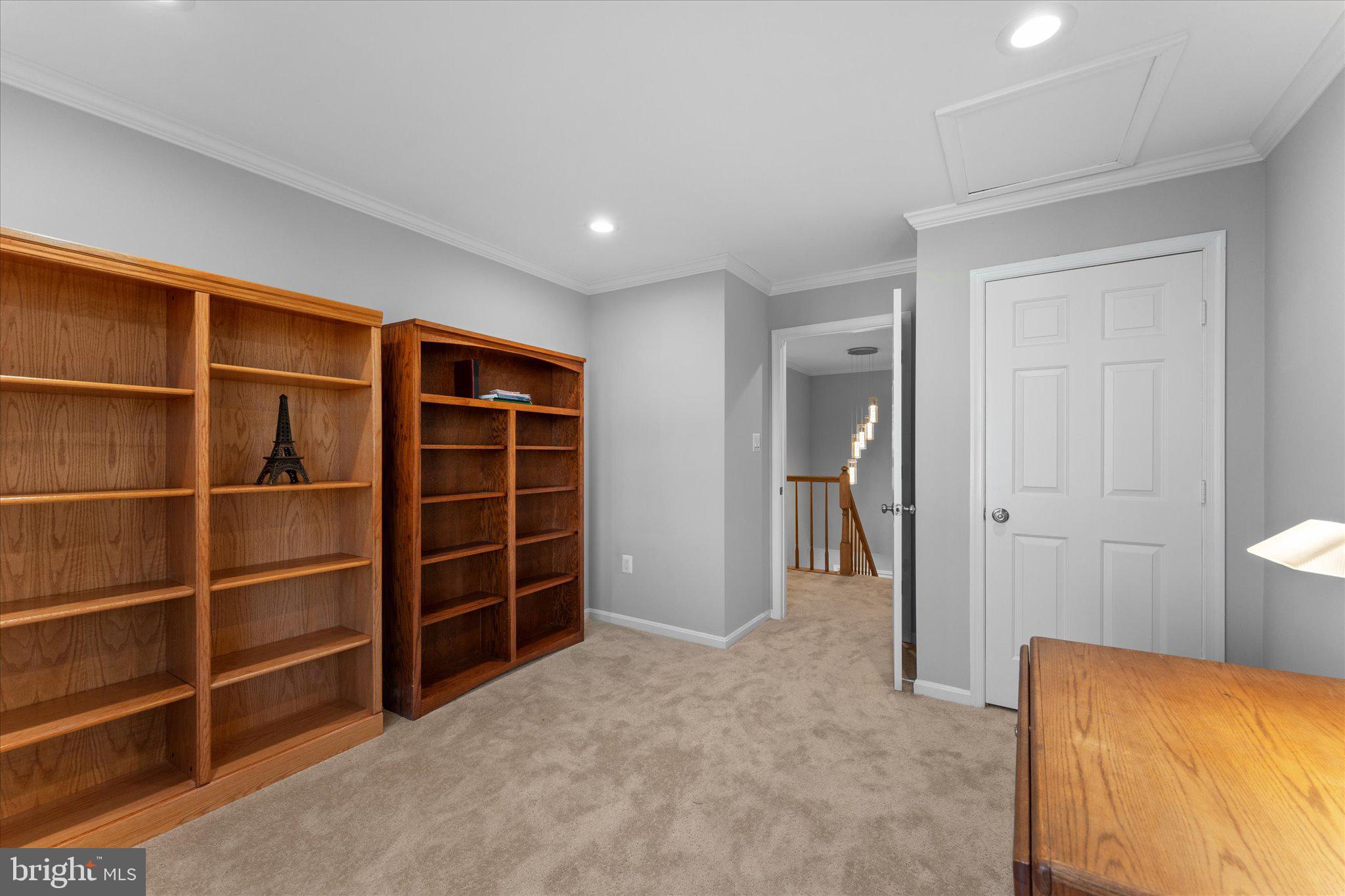 POTOMAC CROSSING - Residential