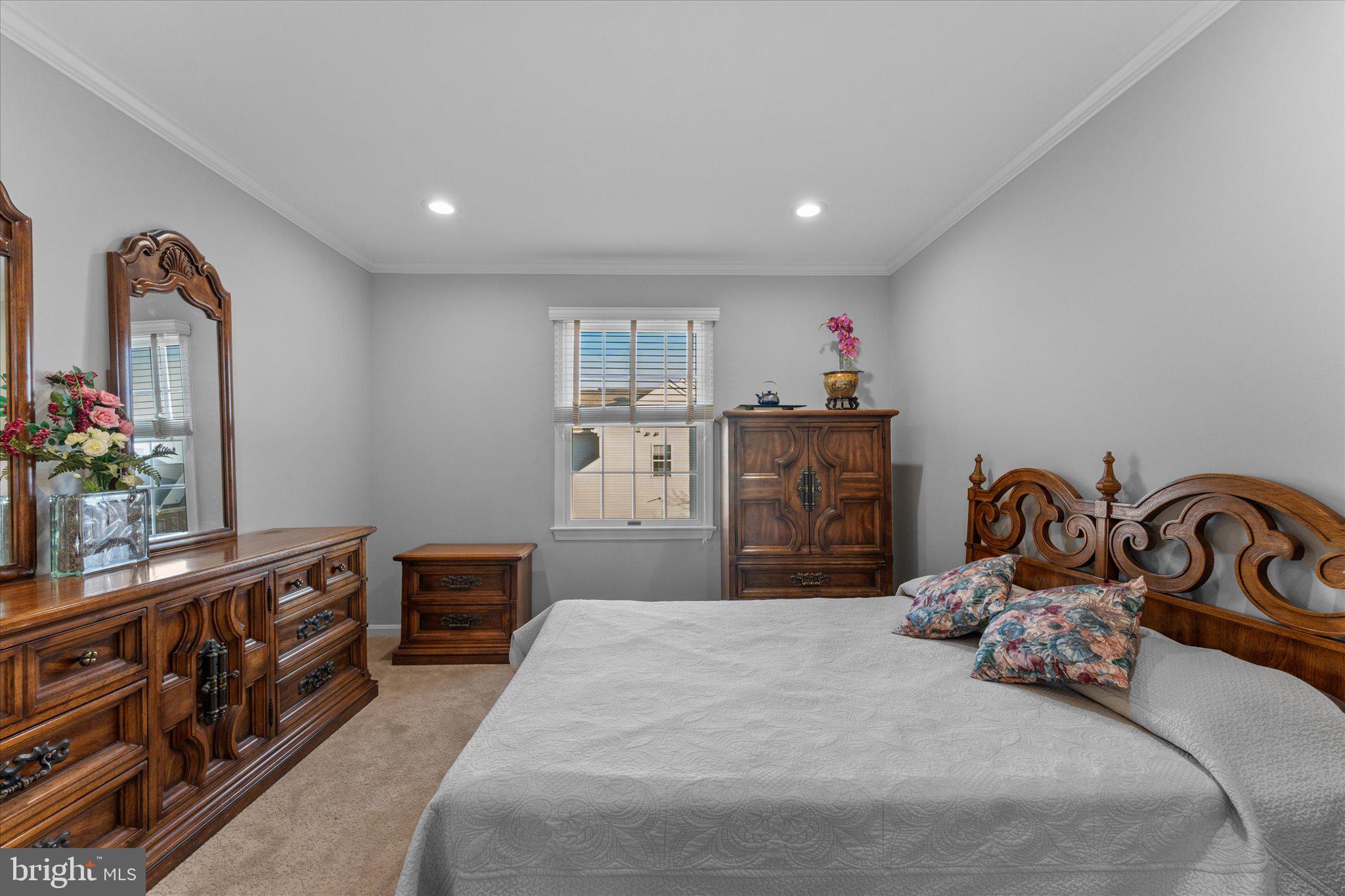 POTOMAC CROSSING - Residential