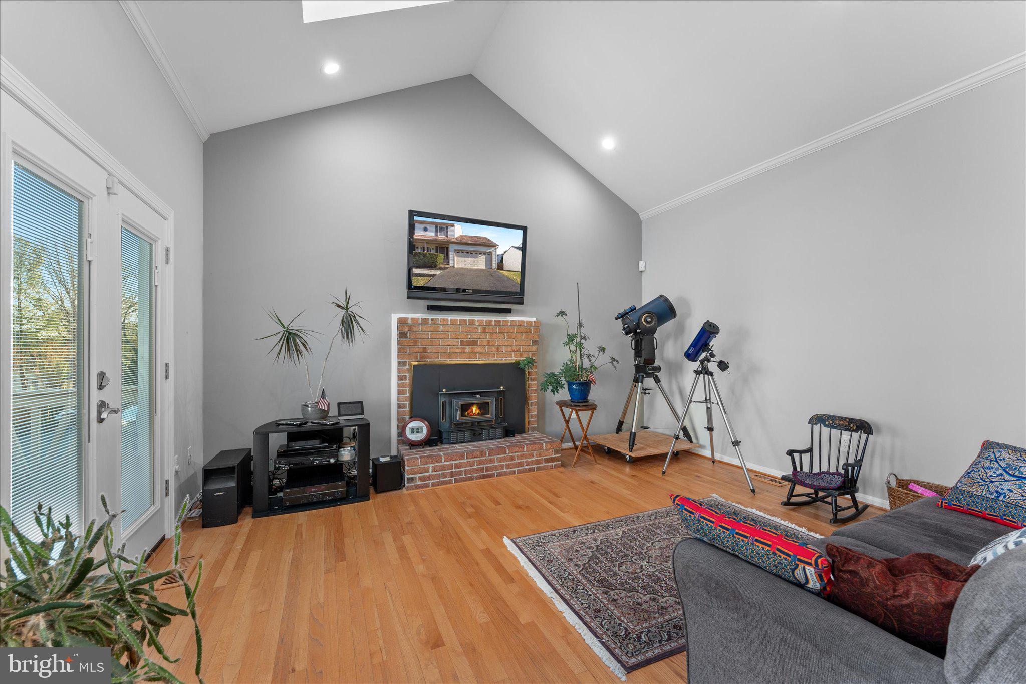 POTOMAC CROSSING - Residential