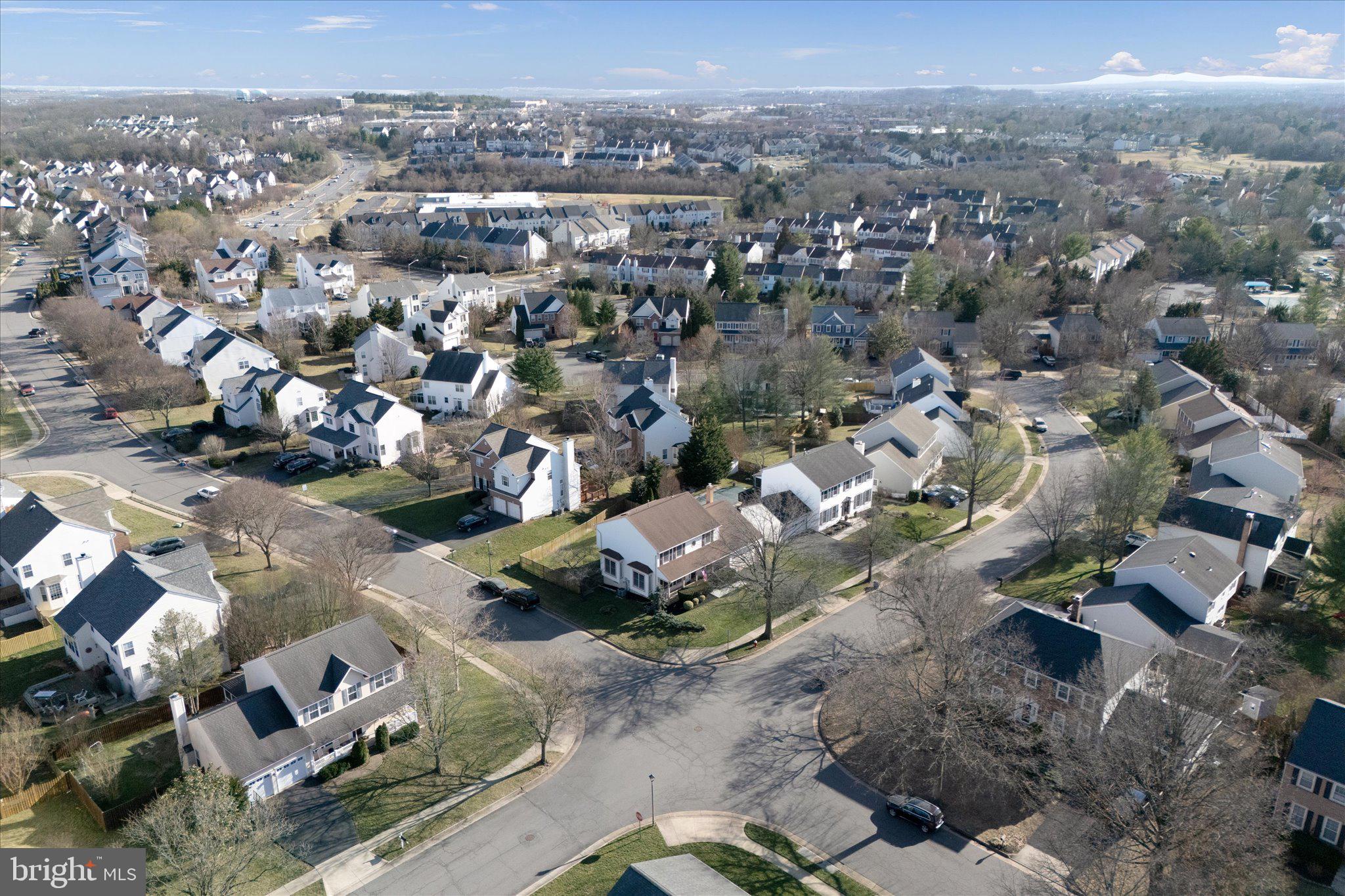 POTOMAC CROSSING - Residential