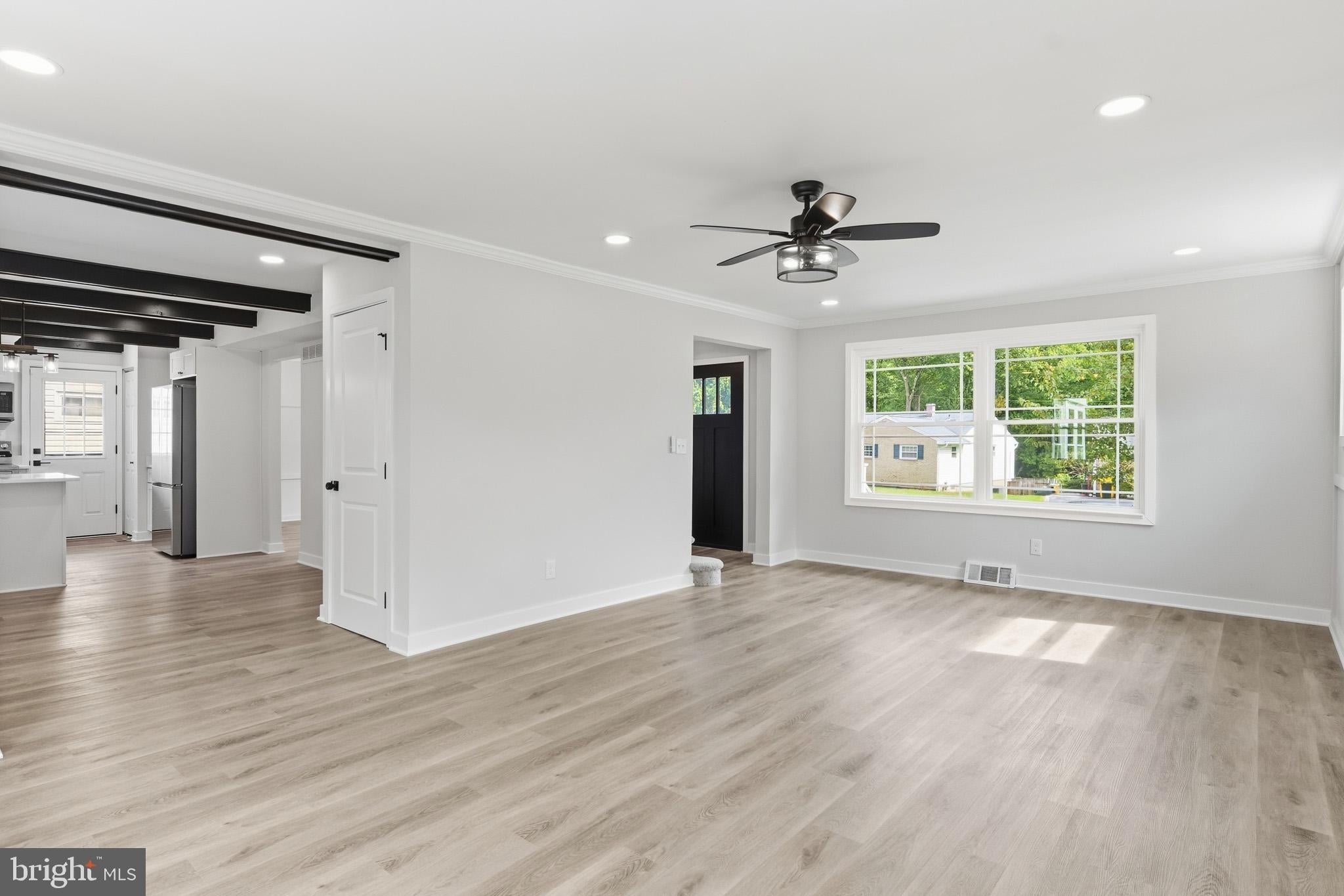 7952 CROSS CREEK DRIVE