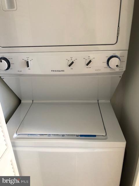 PARKFAIRFAX - Residential Lease