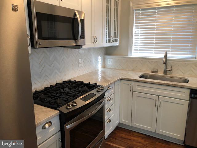 PARKFAIRFAX - Residential Lease