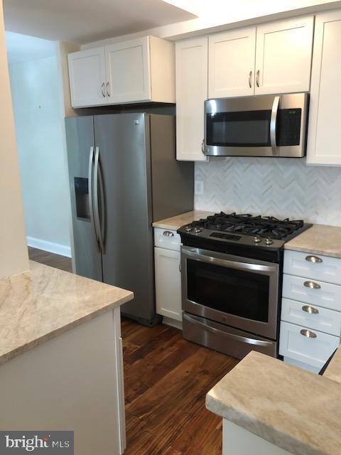 PARKFAIRFAX - Residential Lease