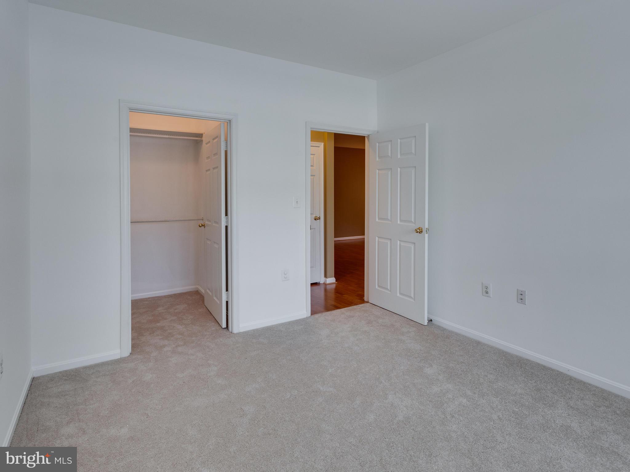 RANDOM HILLS - Residential