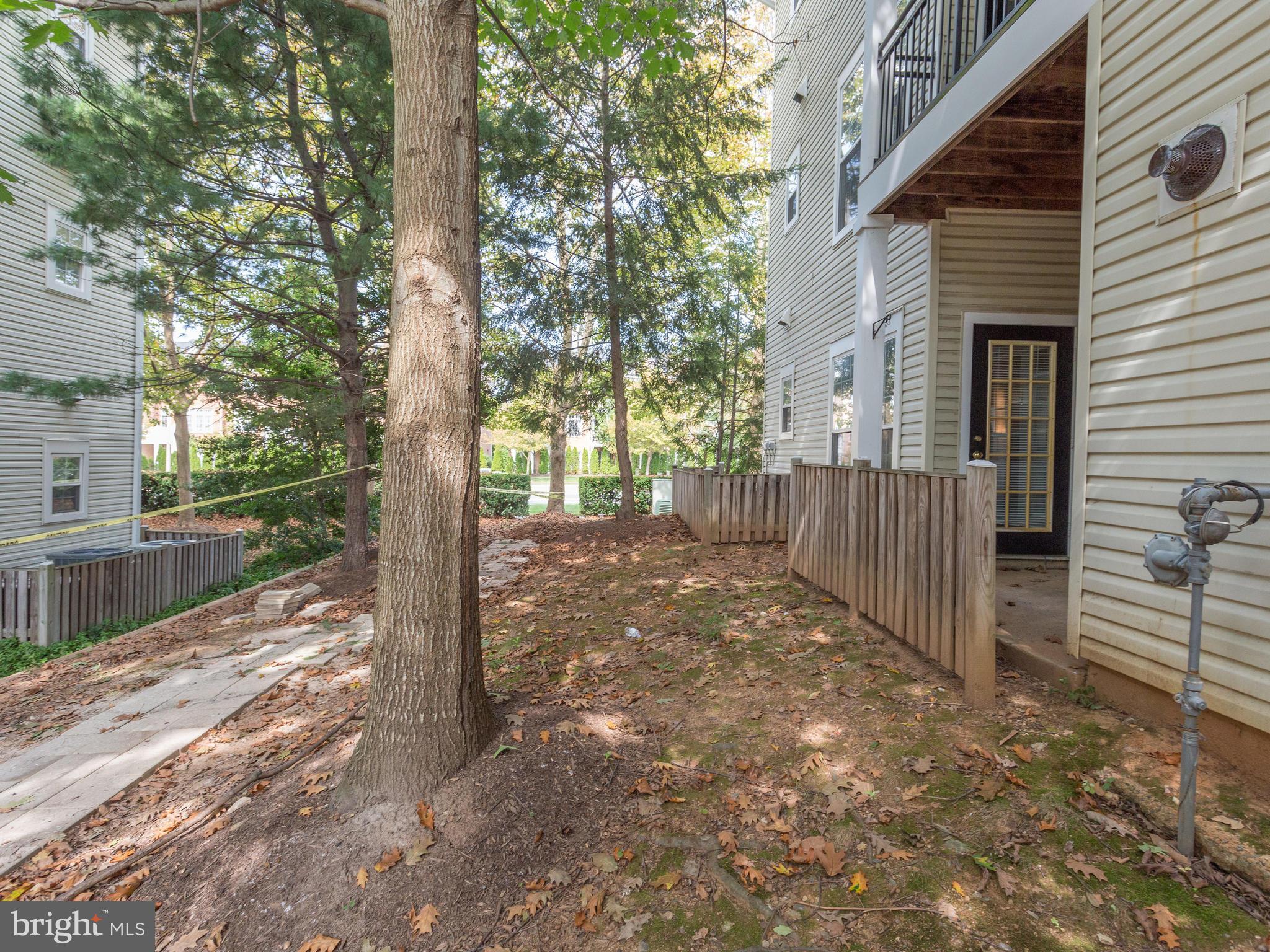 RANDOM HILLS - Residential