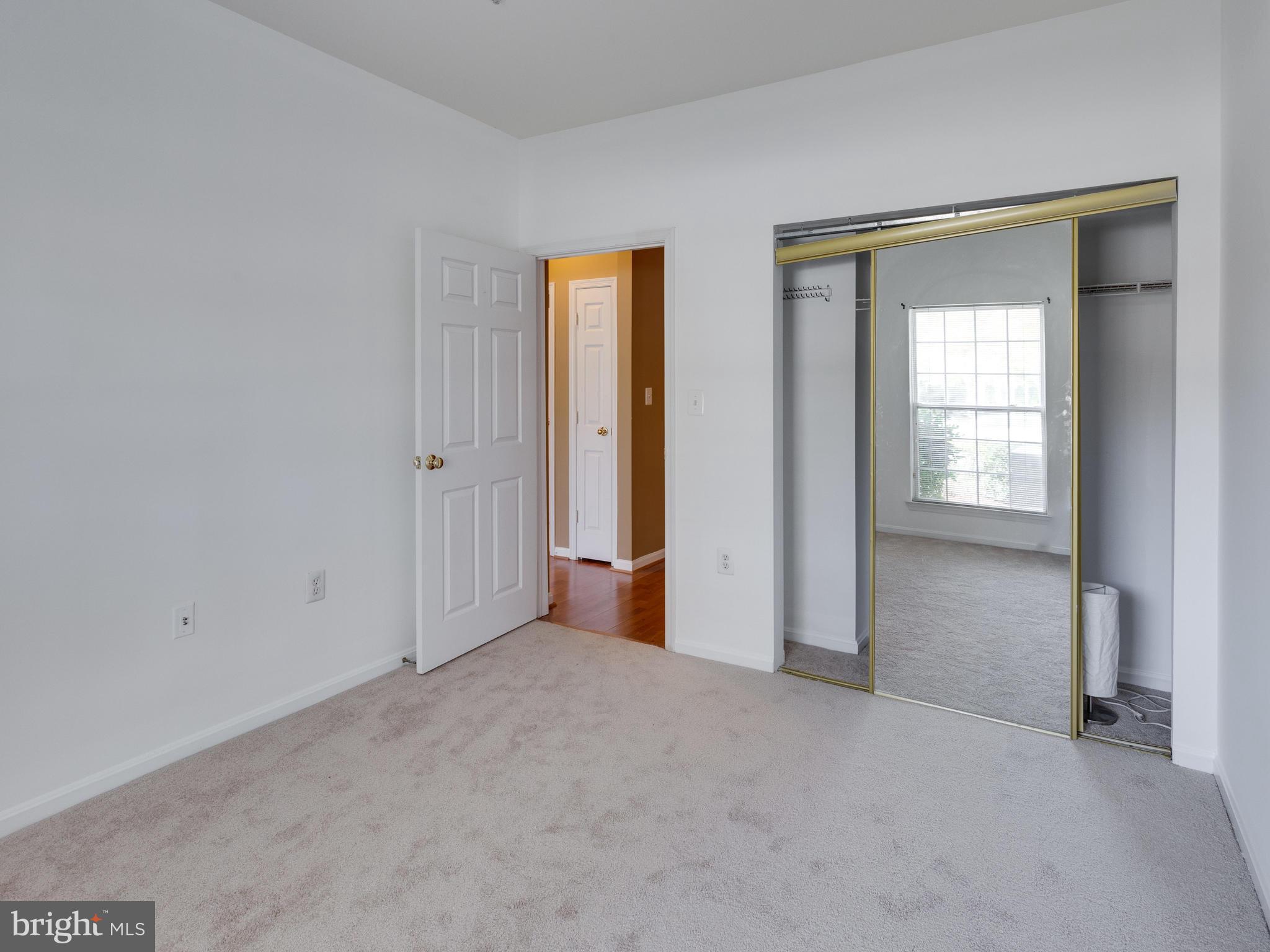 RANDOM HILLS - Residential