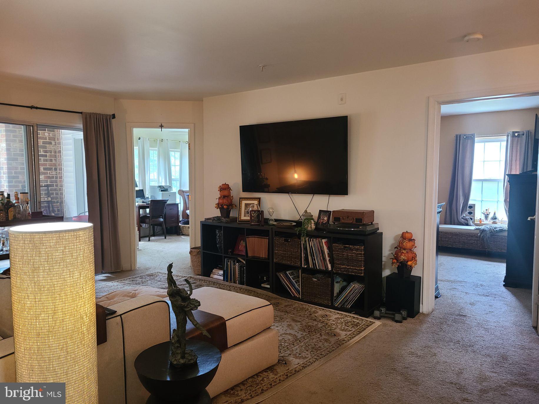 GREENBELT LAKE VILLAGE - Residential Lease