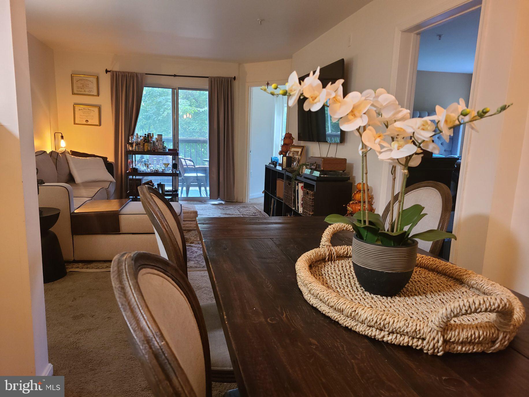 GREENBELT LAKE VILLAGE - Residential Lease