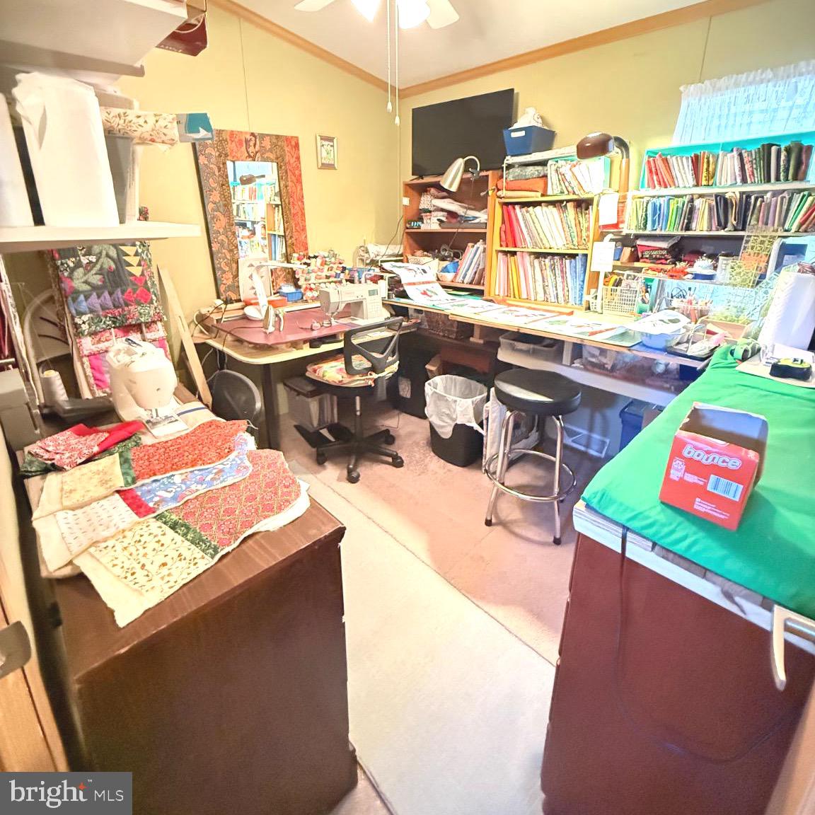 VILLAGE GREEN - Residential