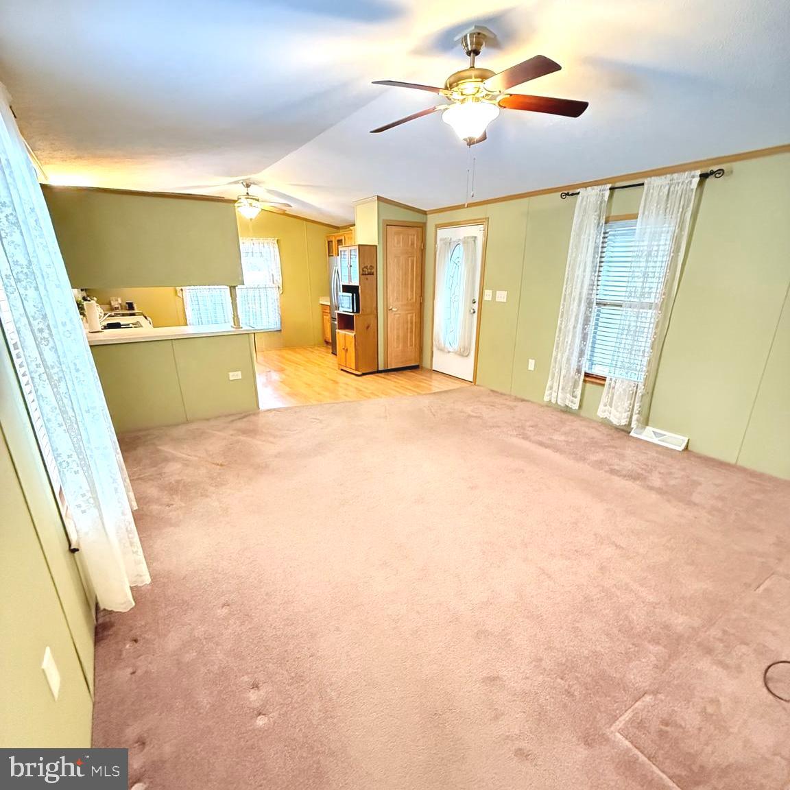 VILLAGE GREEN - Residential