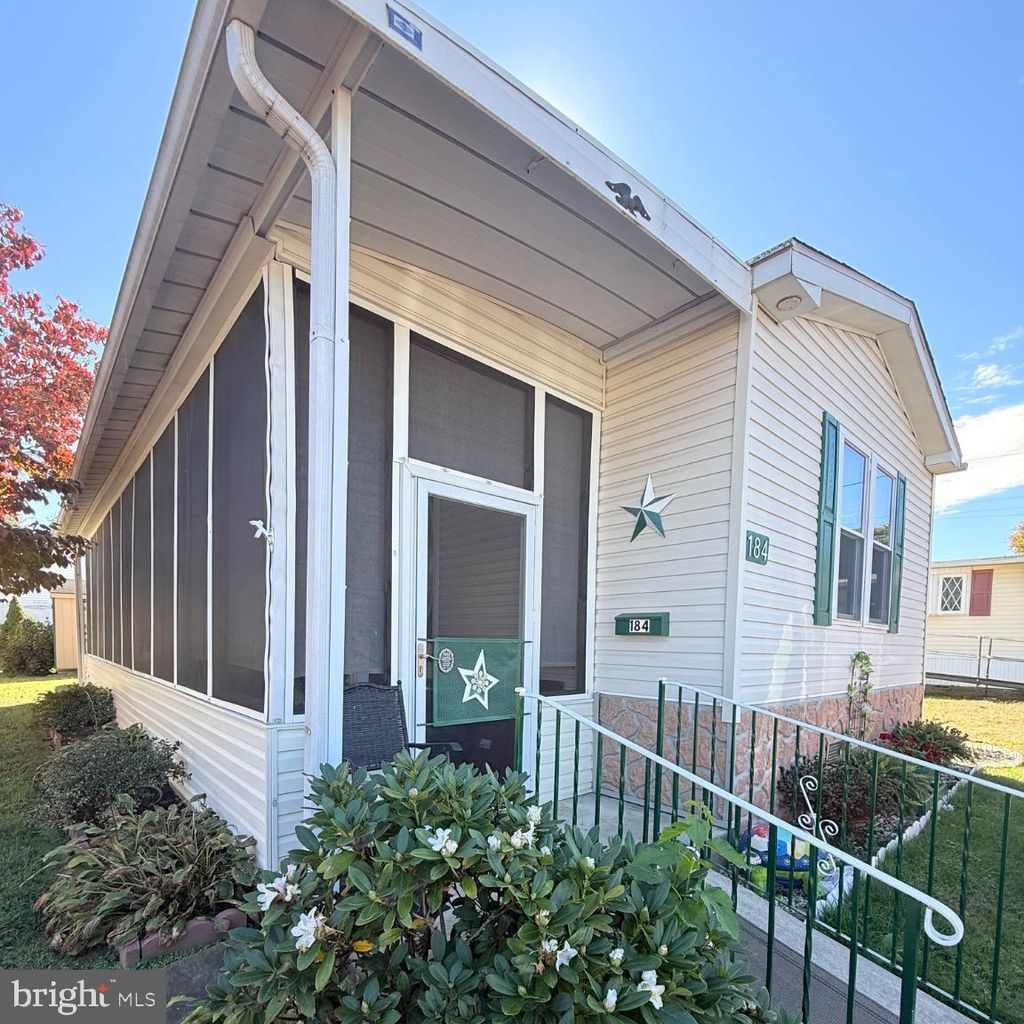 Photo of 184 Fifth Avenue, MEDIA, PA 19063 (MLS # PADE2102332)