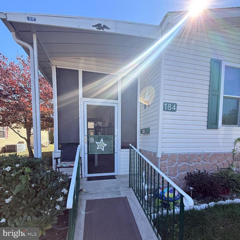 Photo of 184 Fifth Avenue, MEDIA, PA 19063 (MLS # PADE2102332)