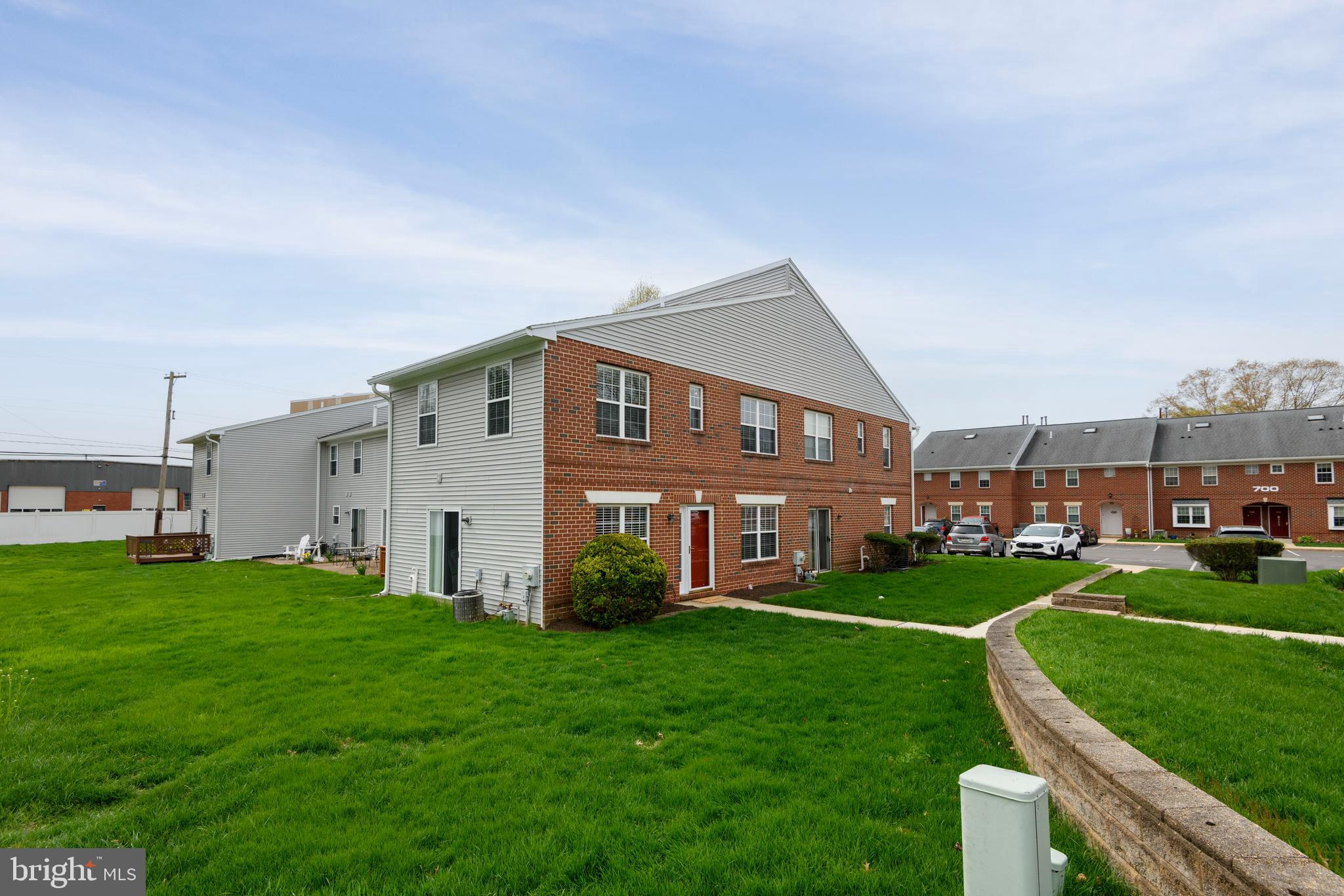 GOSHEN COMMONS - Residential