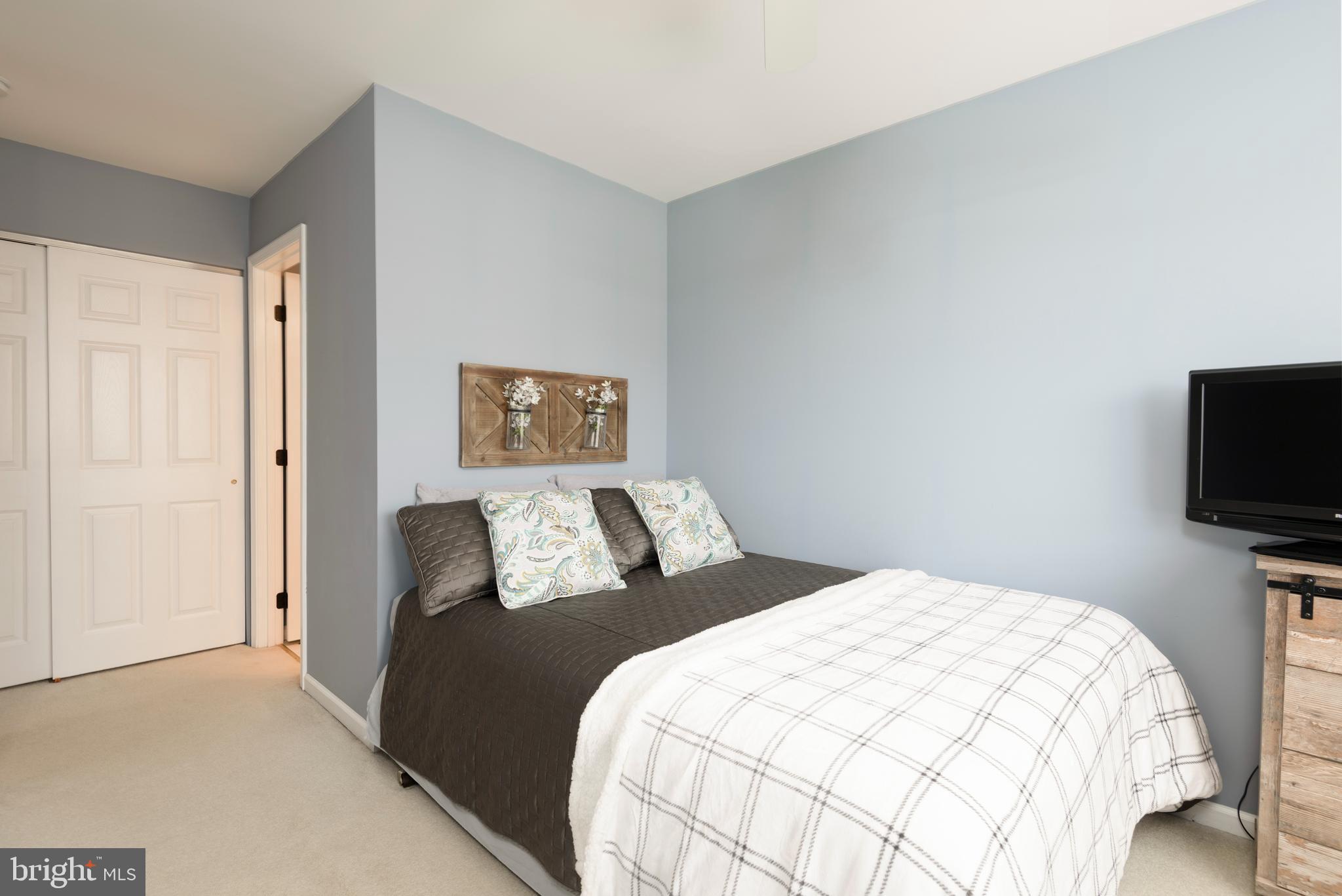 GOSHEN COMMONS - Residential