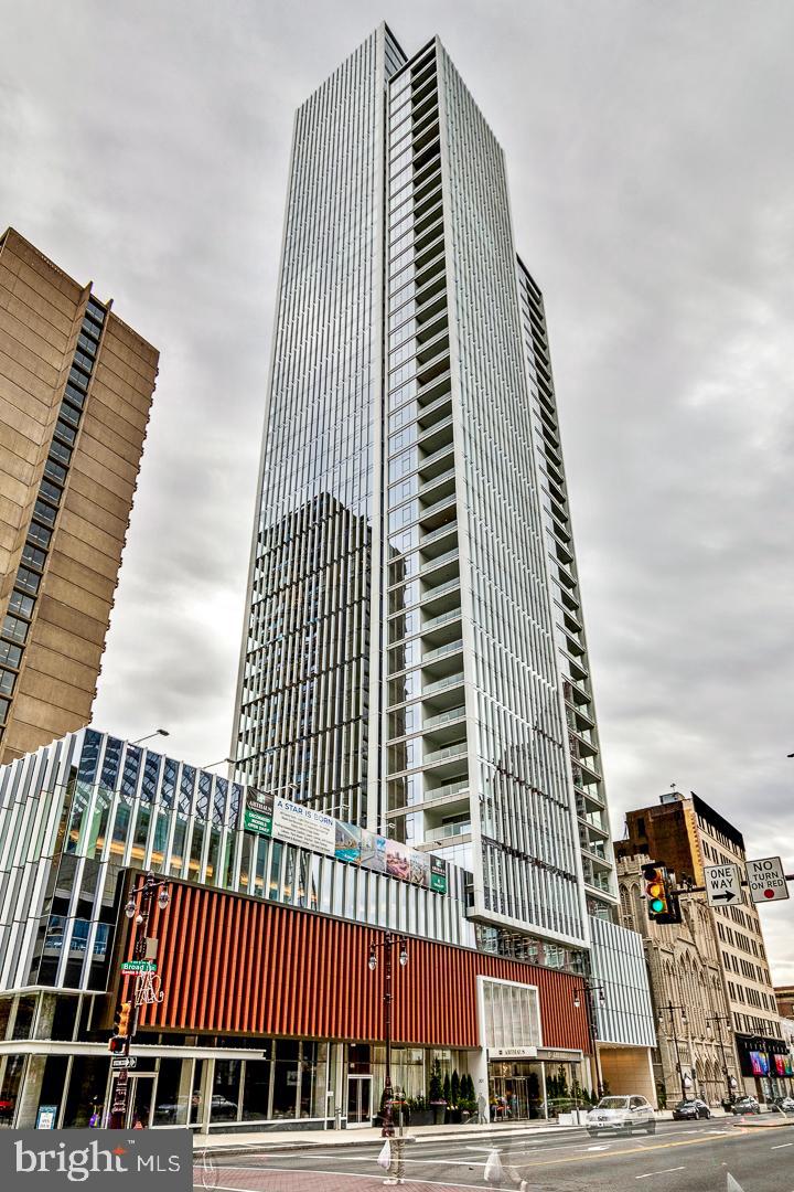 AVENUE OF THE ARTS - Residential Lease