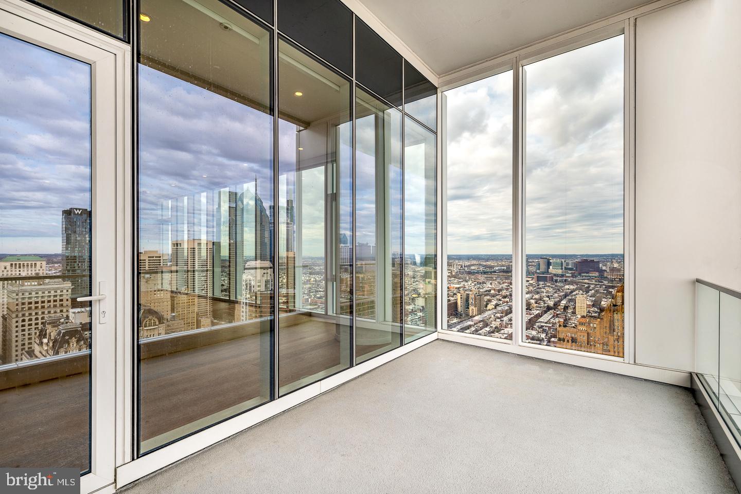 AVENUE OF THE ARTS - Residential Lease