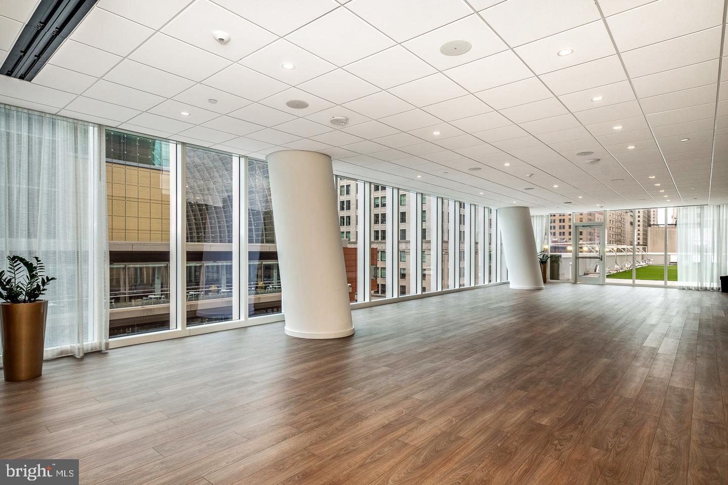 AVENUE OF THE ARTS - Residential Lease