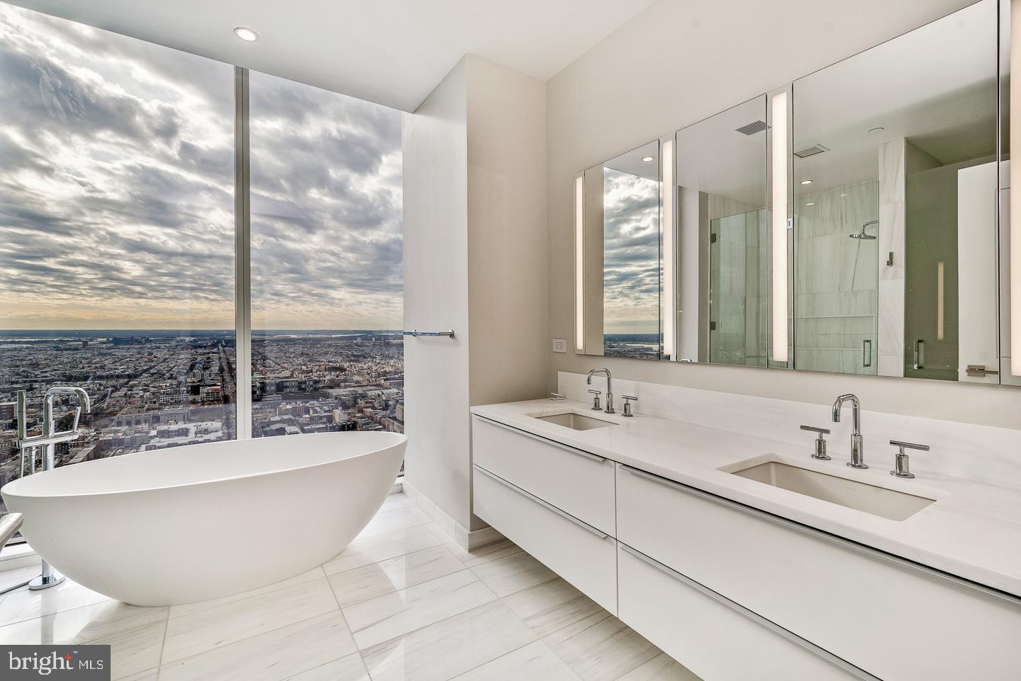 AVENUE OF THE ARTS - Residential Lease