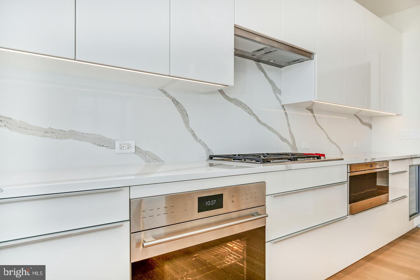 AVENUE OF THE ARTS - Residential Lease