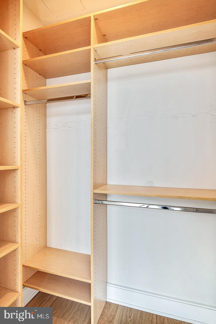 AVENUE OF THE ARTS - Residential Lease