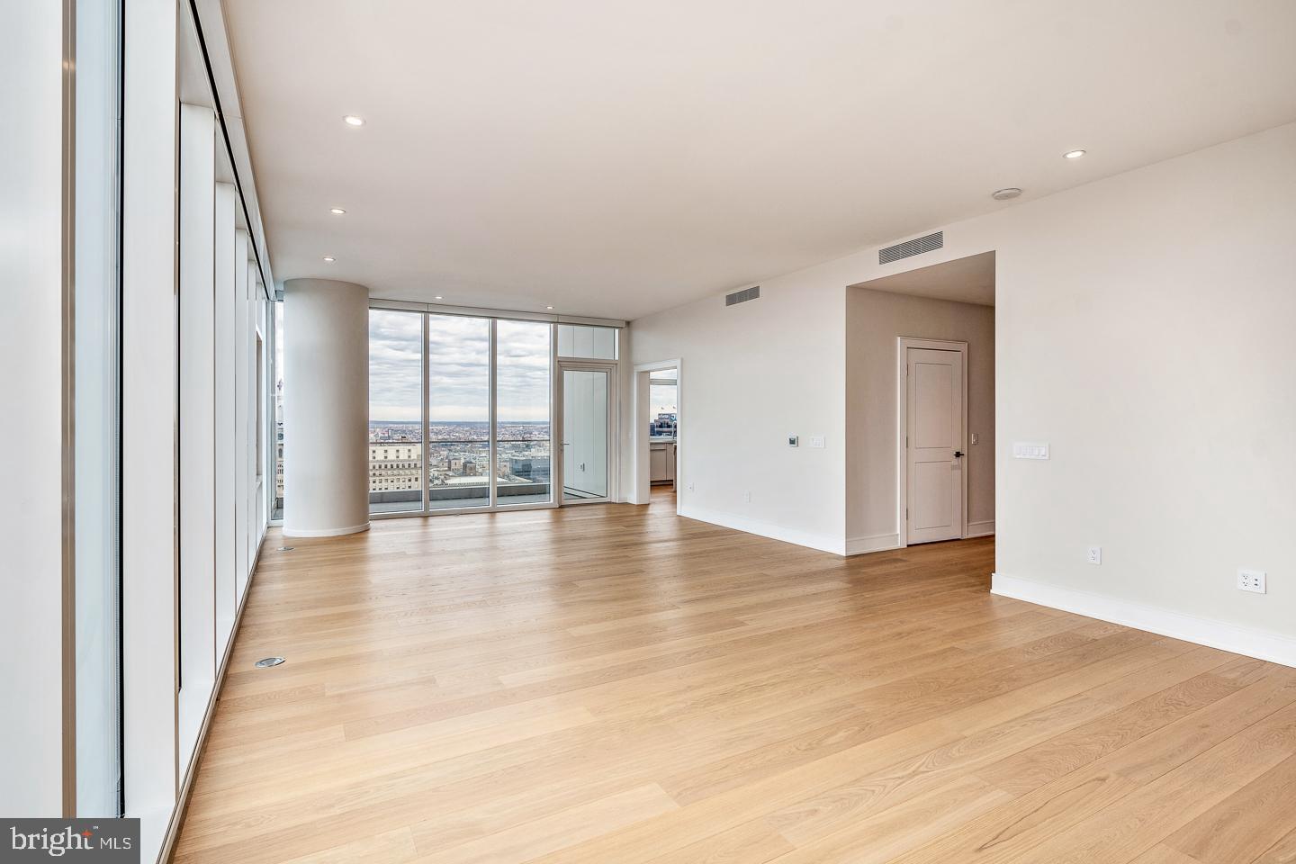 AVENUE OF THE ARTS - Residential Lease