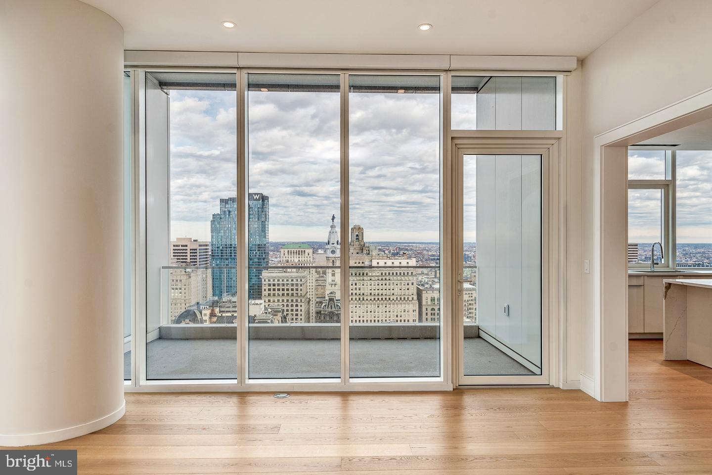 AVENUE OF THE ARTS - Residential Lease