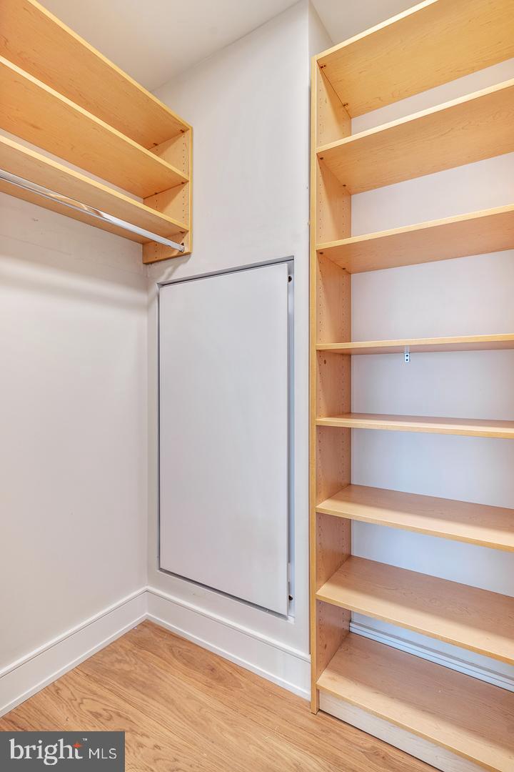 AVENUE OF THE ARTS - Residential Lease