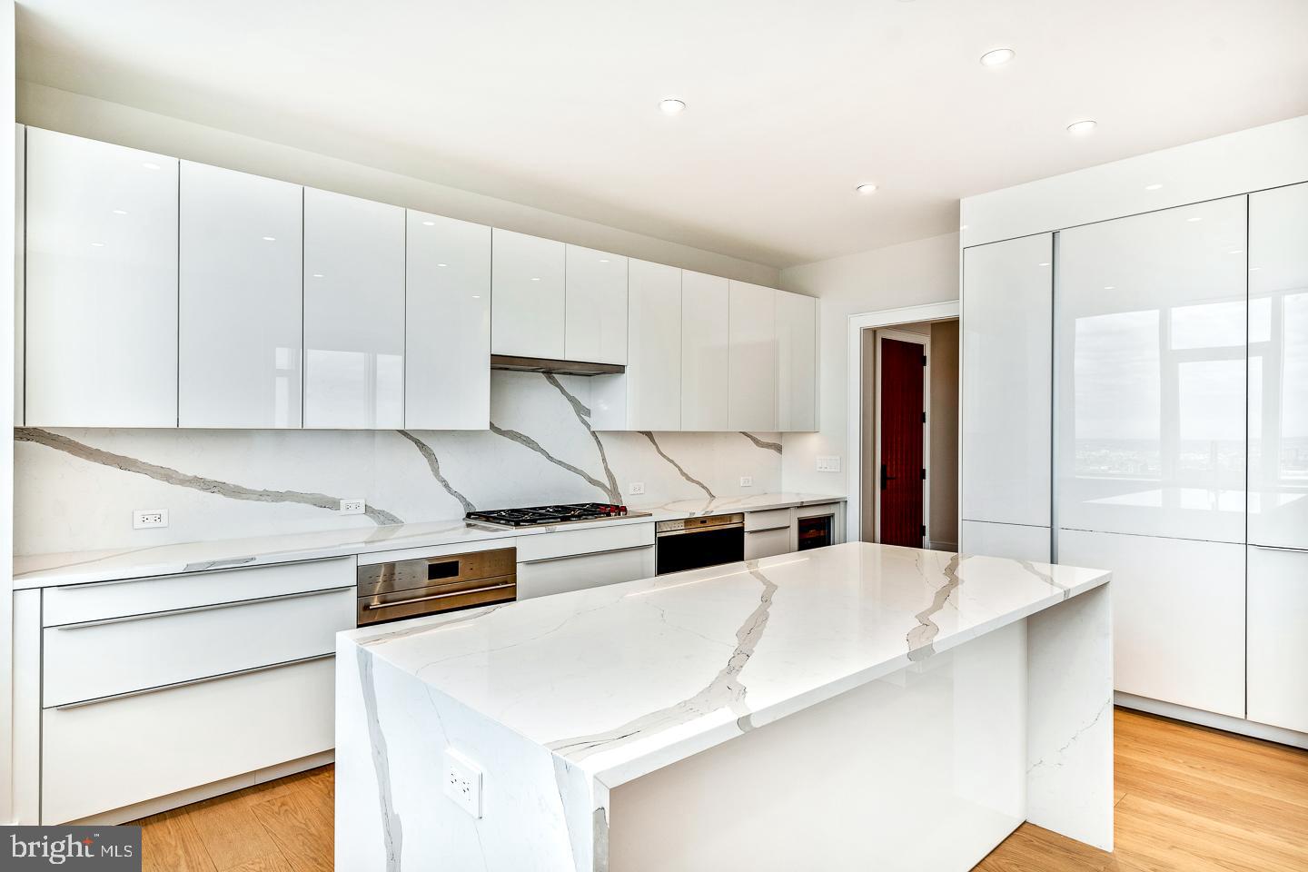 AVENUE OF THE ARTS - Residential Lease