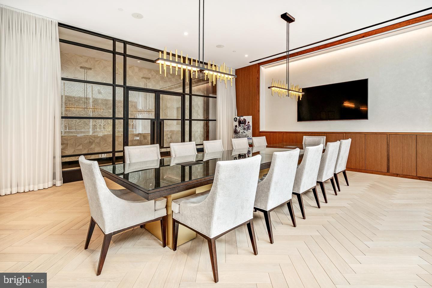 AVENUE OF THE ARTS - Residential Lease