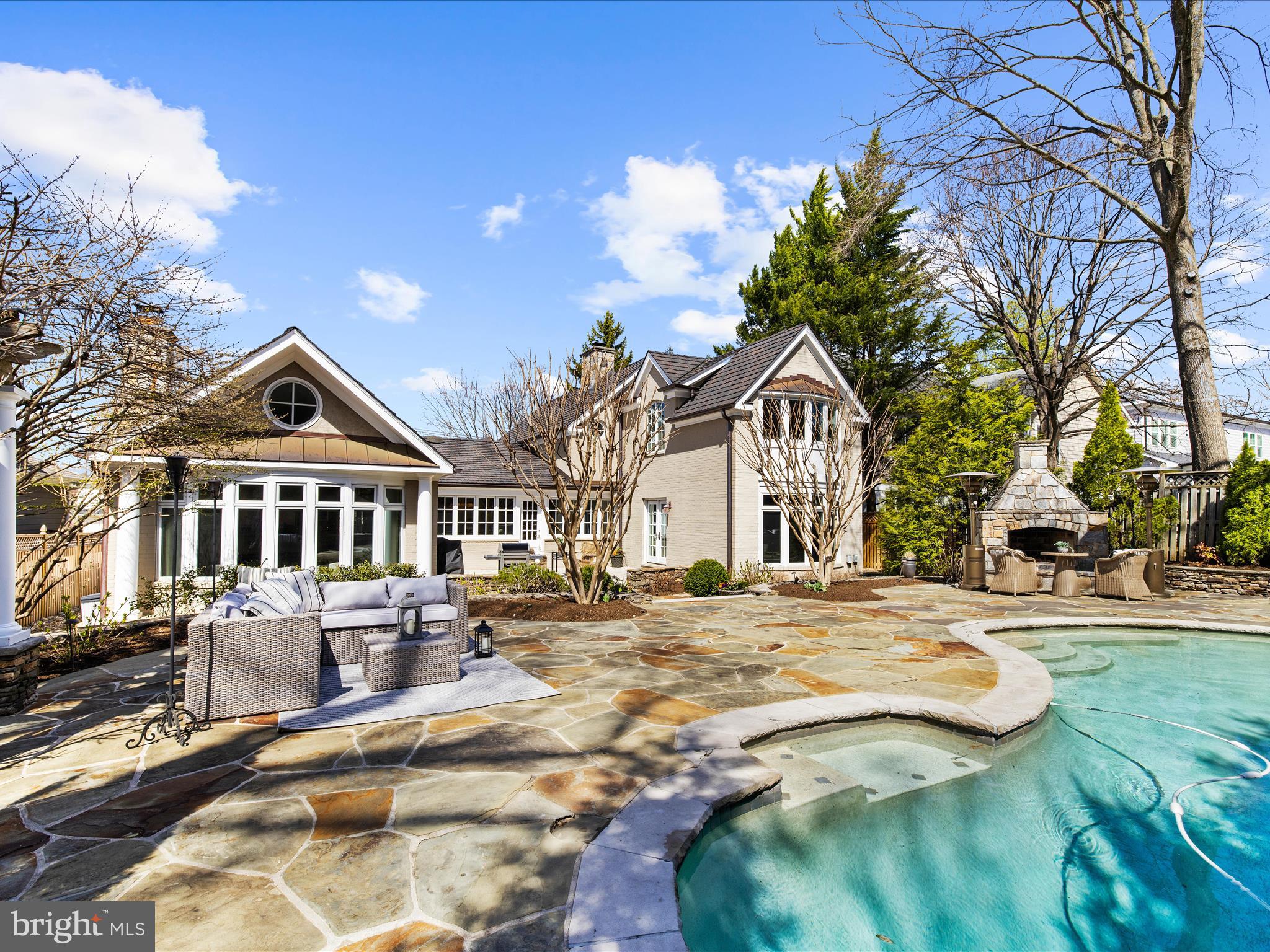5606 WILSON LANE